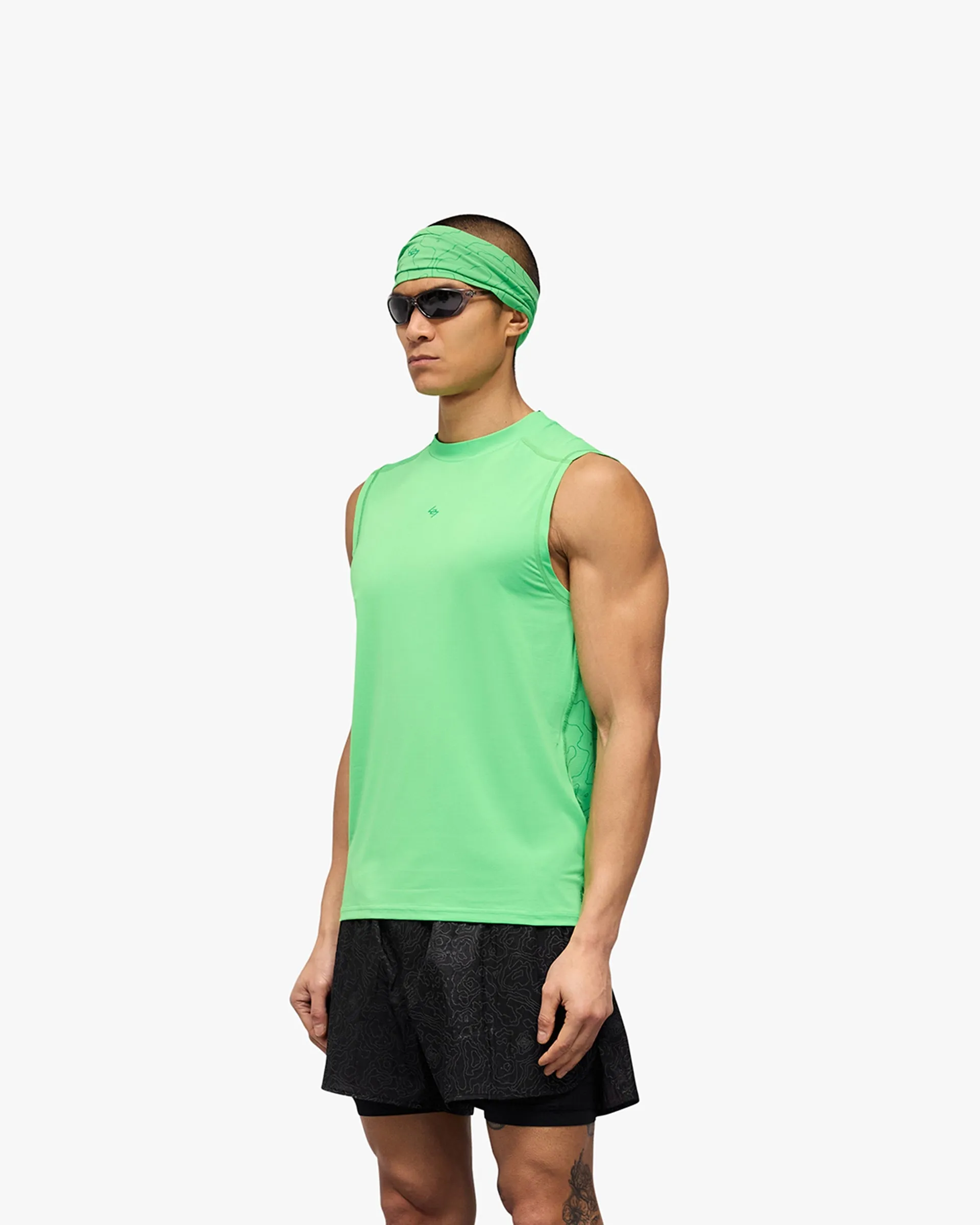 247 Contour Run Tank - Speed Green Effortless Comfort Design