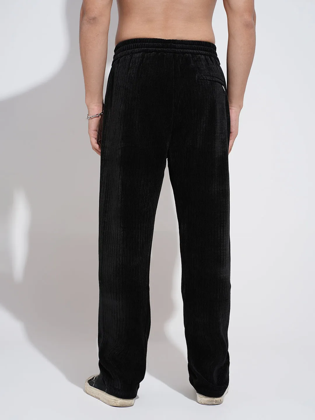 Reinforced Pockets NonChafingEdges Men's Corduroy Black Relaxed Fit Trousers