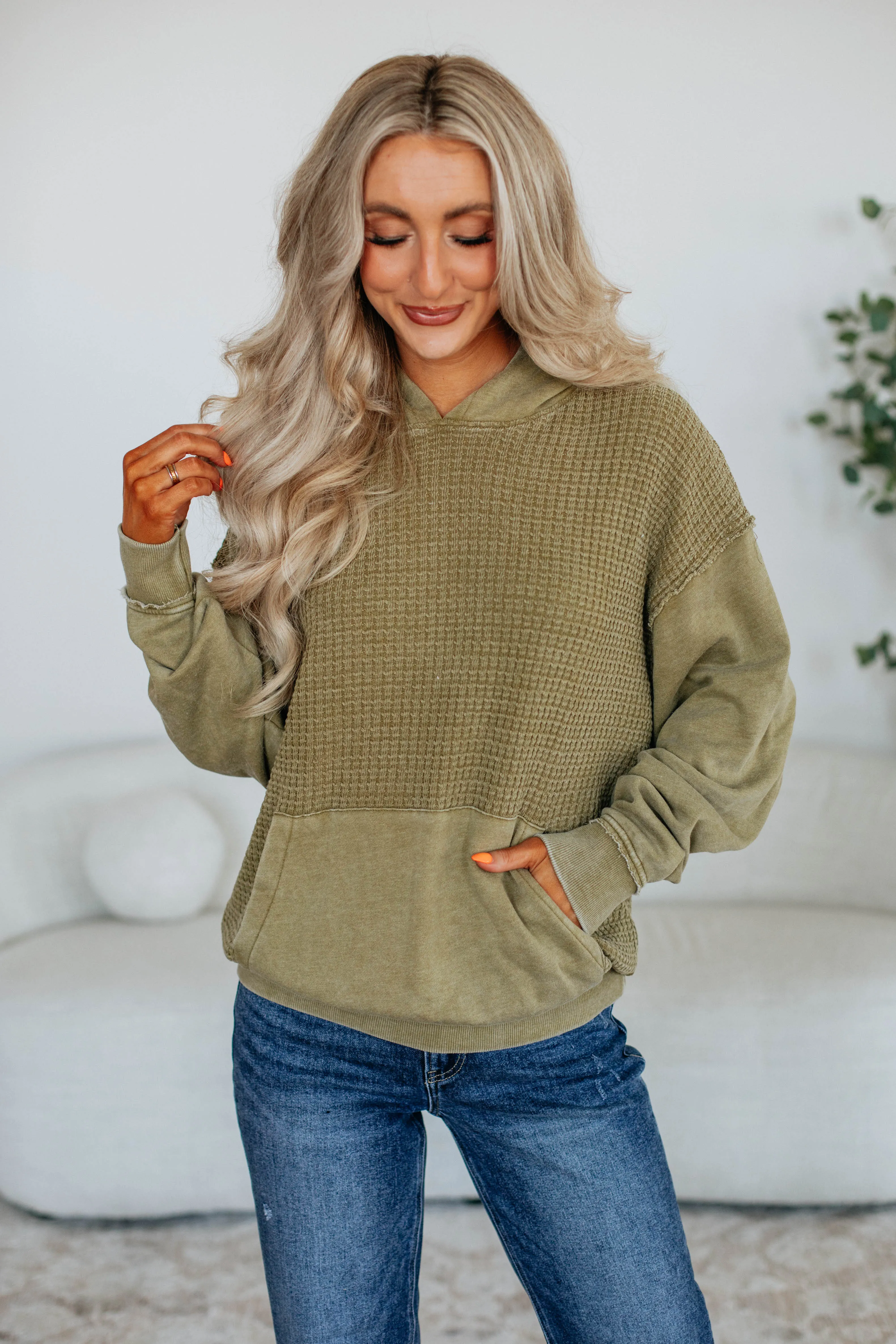 Avie Waffle Knit Pullover HighElasticity Fabric AntiStatic Yarn