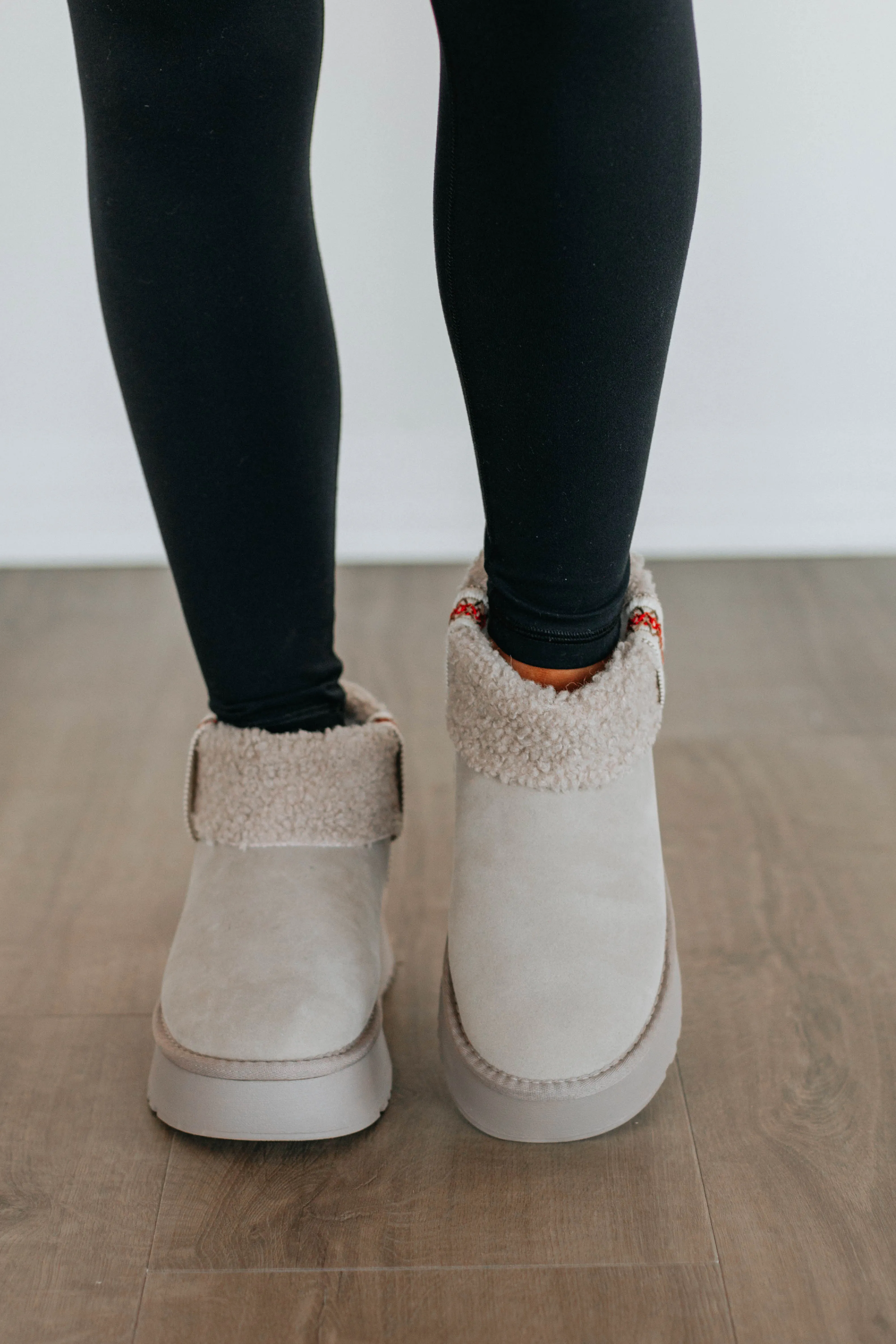 Agile Fit Baby It's Cold Outside Boots - Light Grey