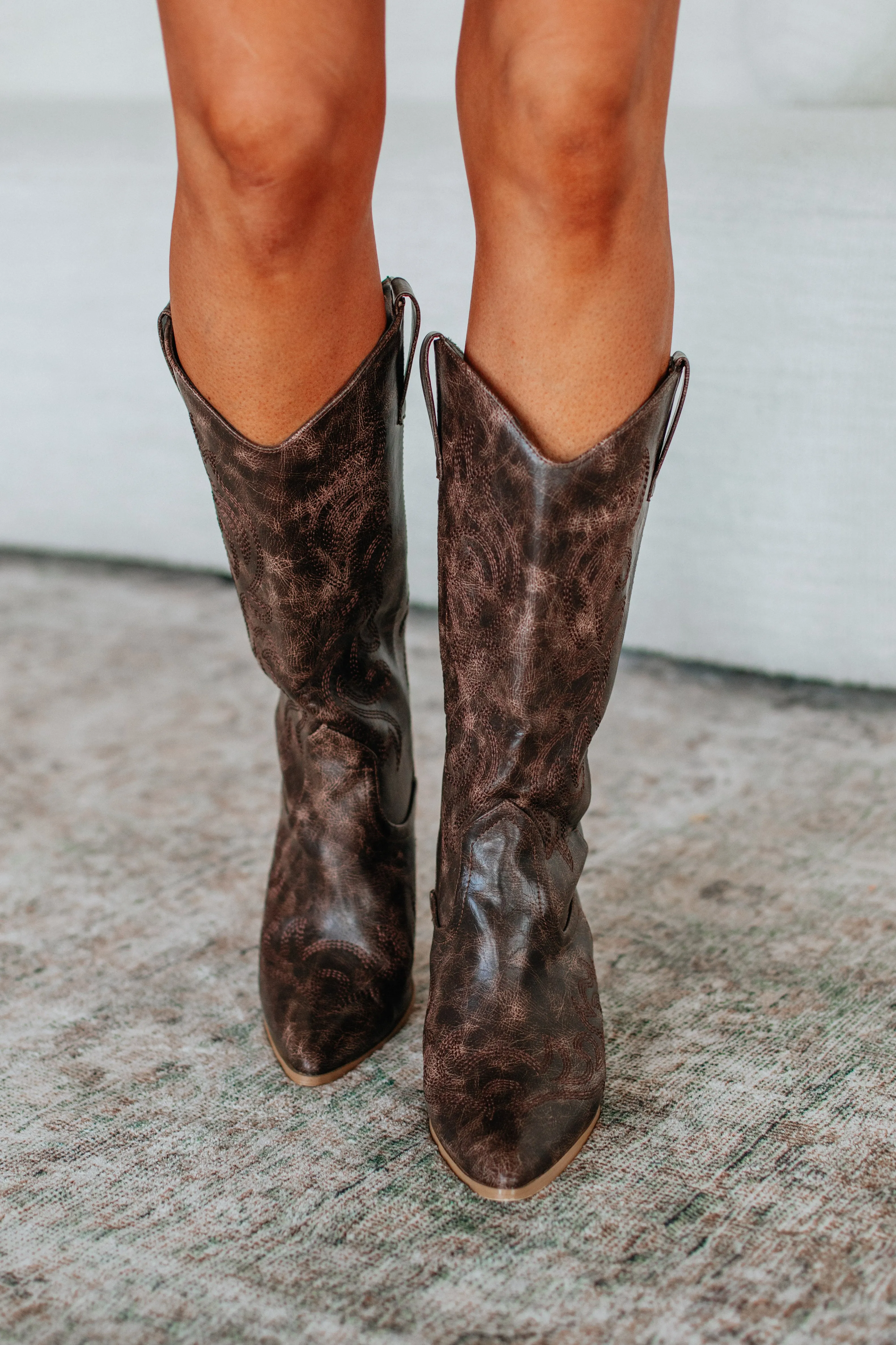 Velvet Soft Action Fast Kickin?? Dust Cowgirl Boots