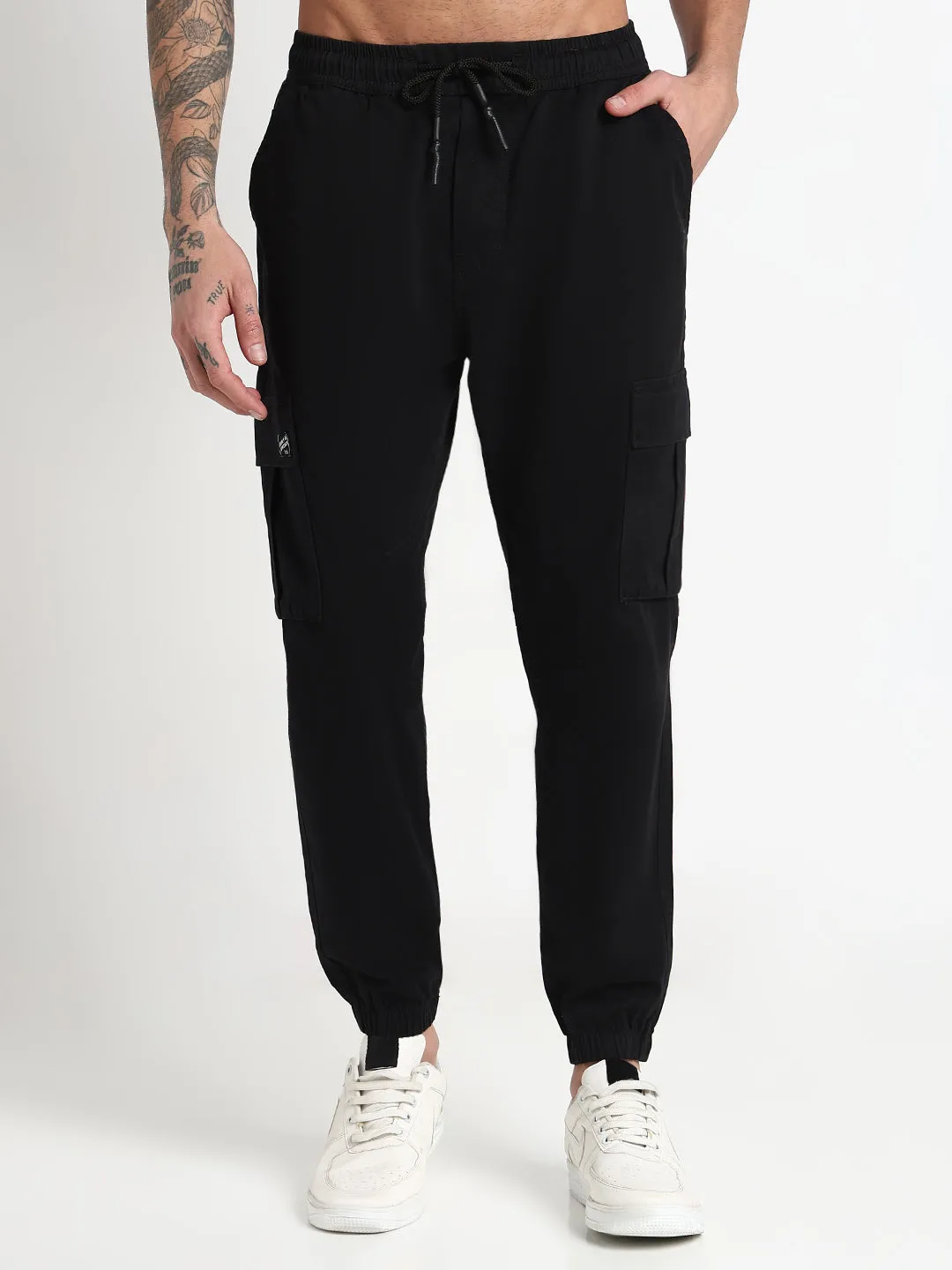 Metallic accents Men's Black Solid Cargo Joggers