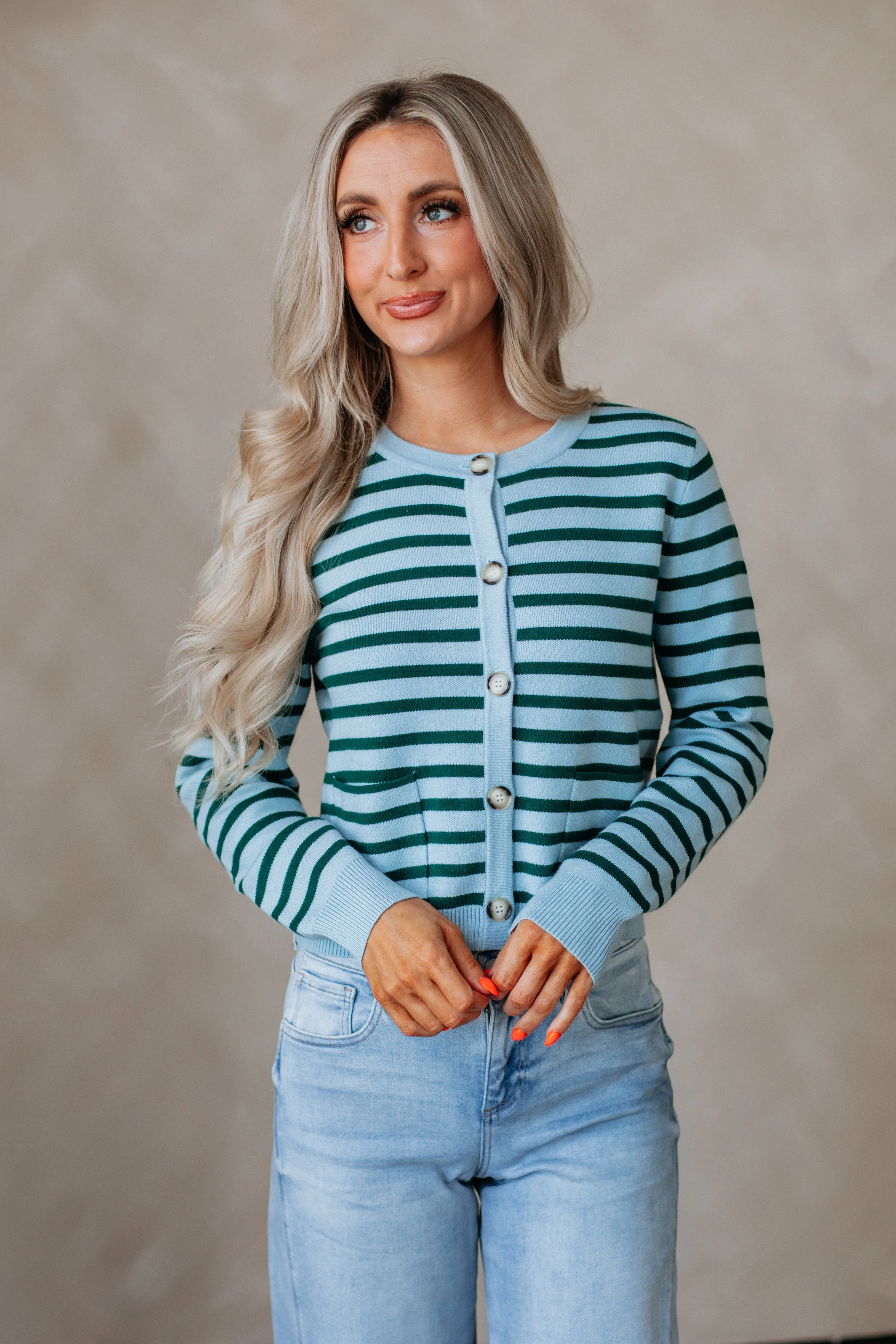 Modern Outfit Coralie Striped Cardigan
