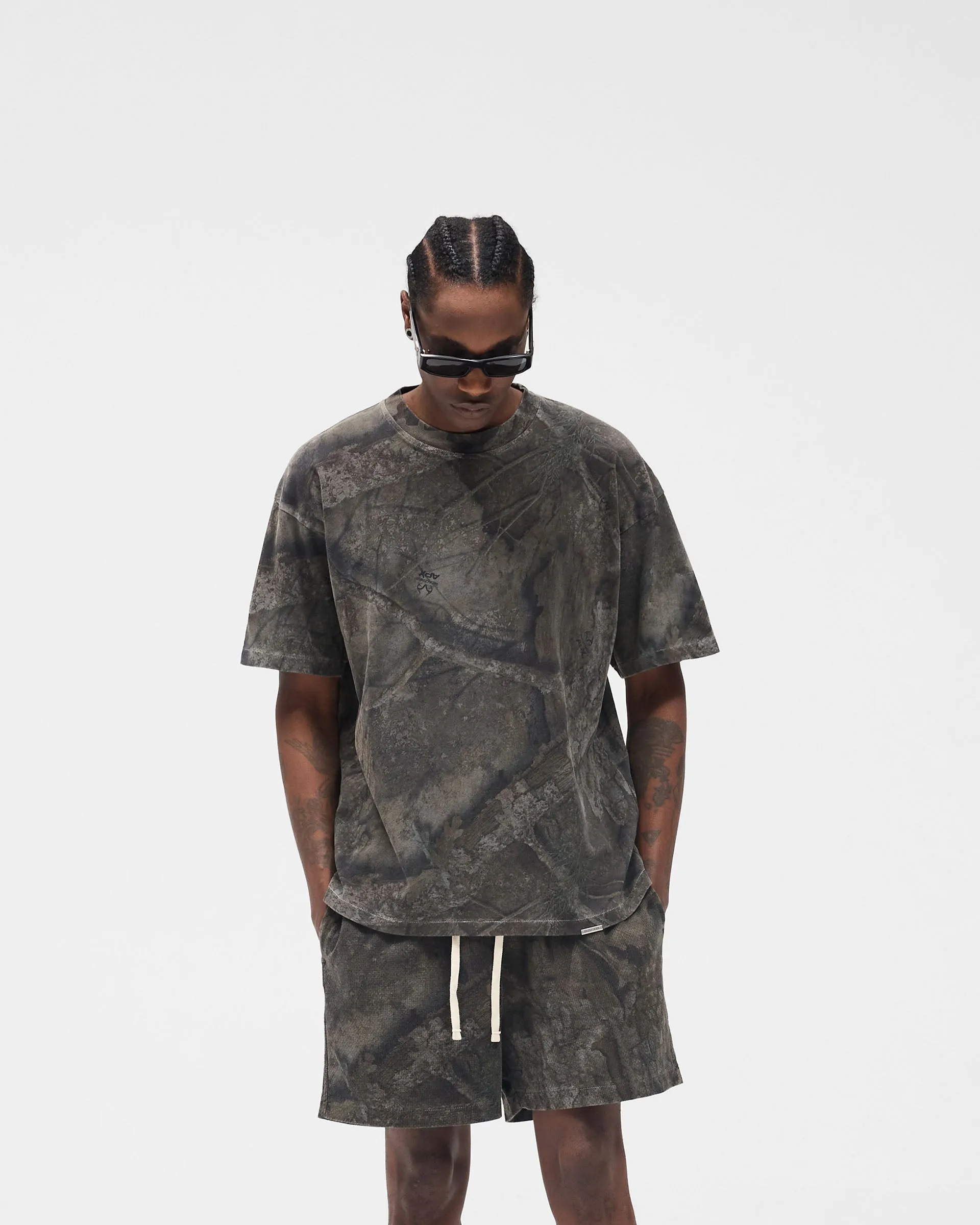 Active Trend Look Initial Overdye Realtree? Oversized T-Shirt - Overdyed Black