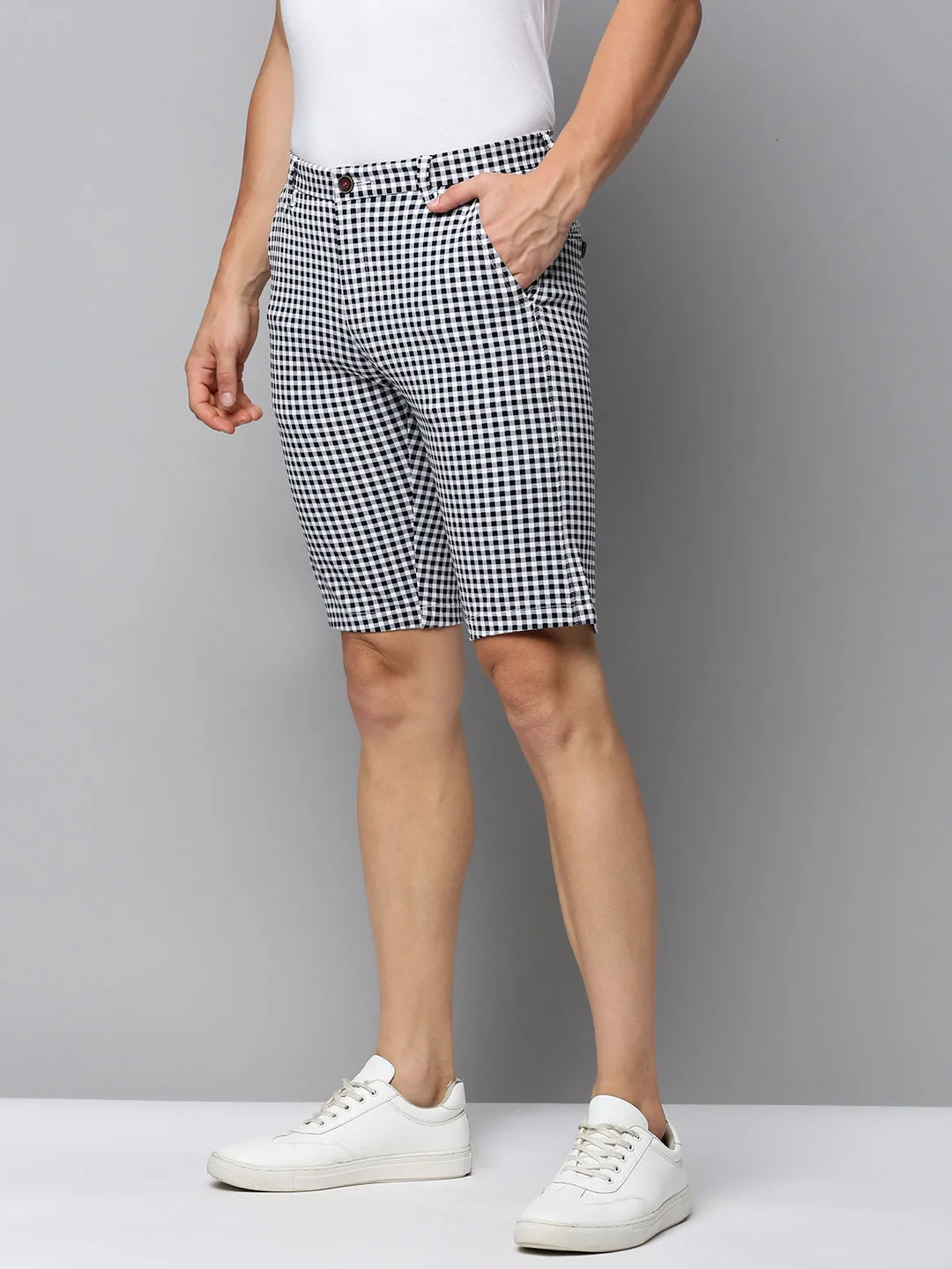 Wide Leg Opening Men's Grey Regular Fit Checked Cotton Shorts