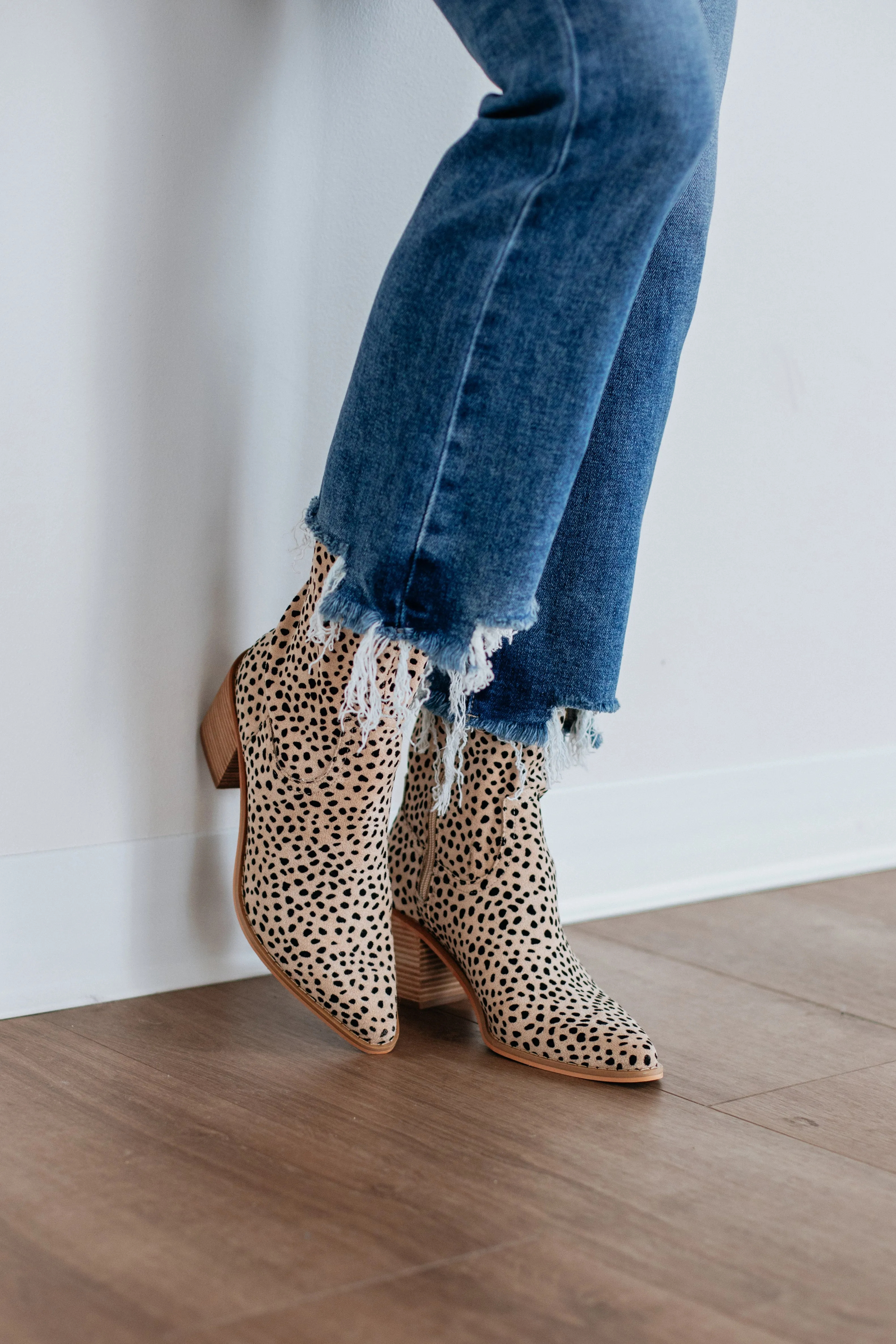 Talk Of The Town Boots Ultra Light Cushioning Japan Neat