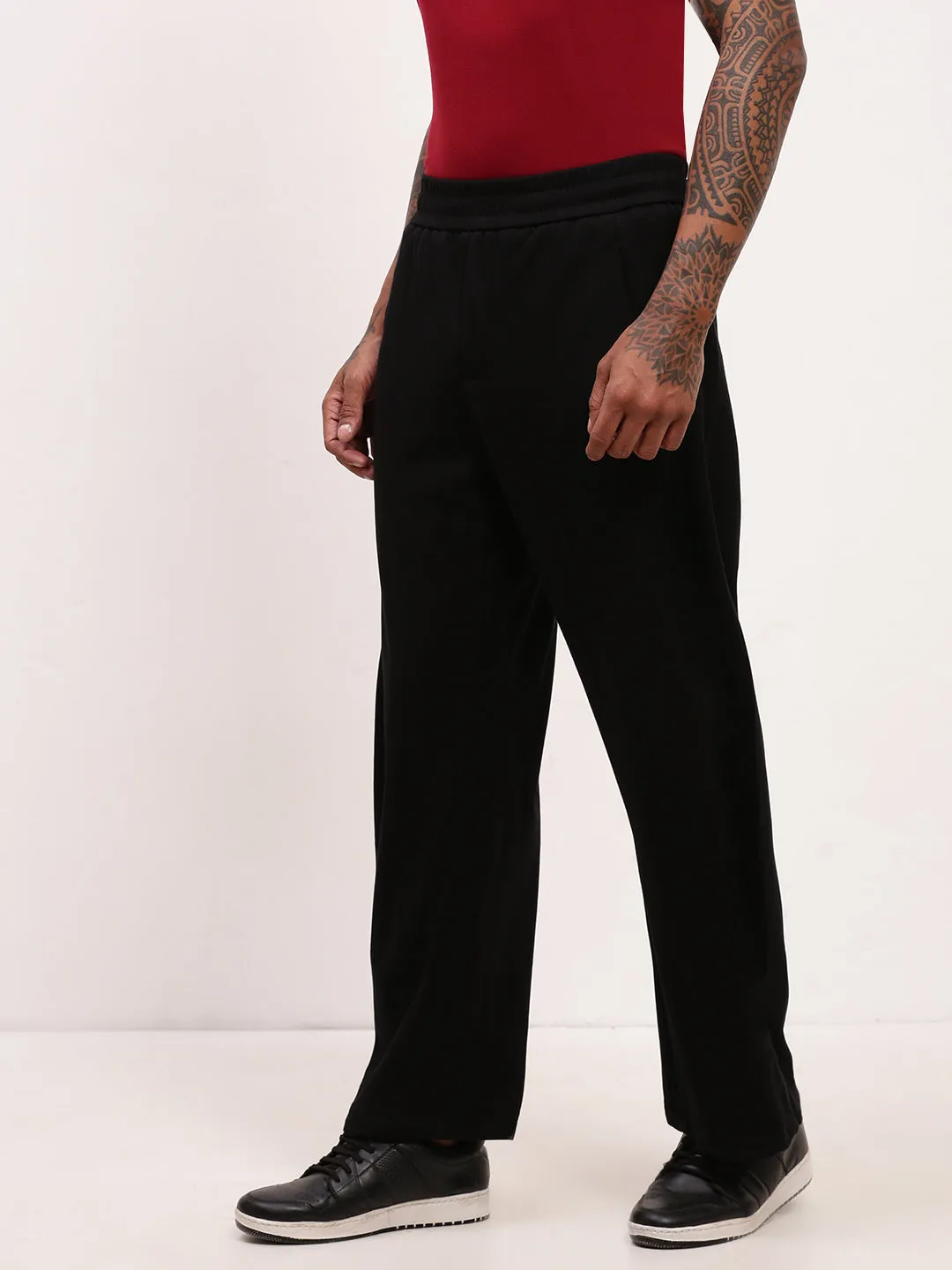DoubleLayeredFabric Stylish Waistband Men's Black Solid Straight Fit Trousers