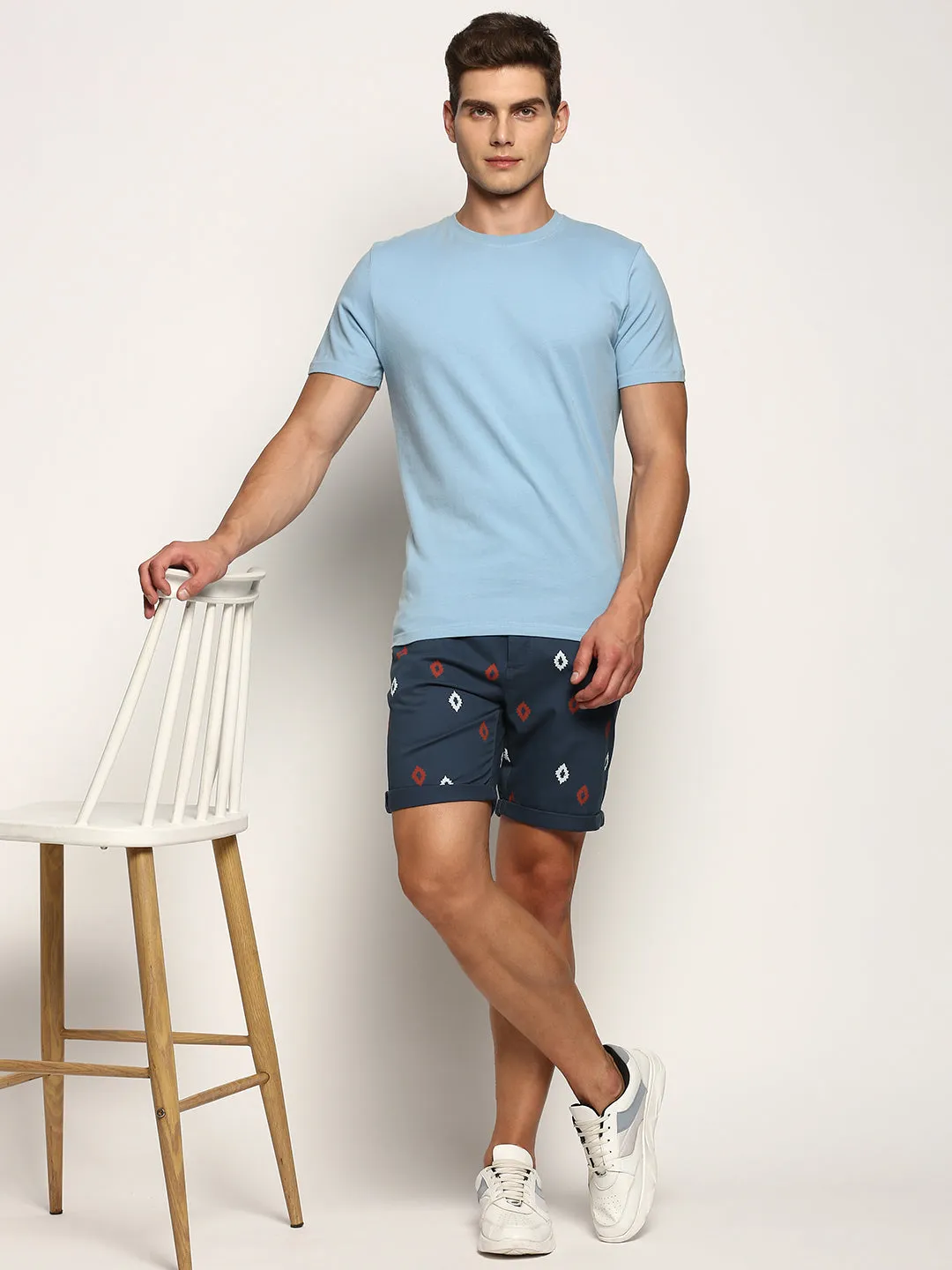 Men's Teal Geometric Printed Mid Rise Cotton Chinos Shorts Comfy Layer