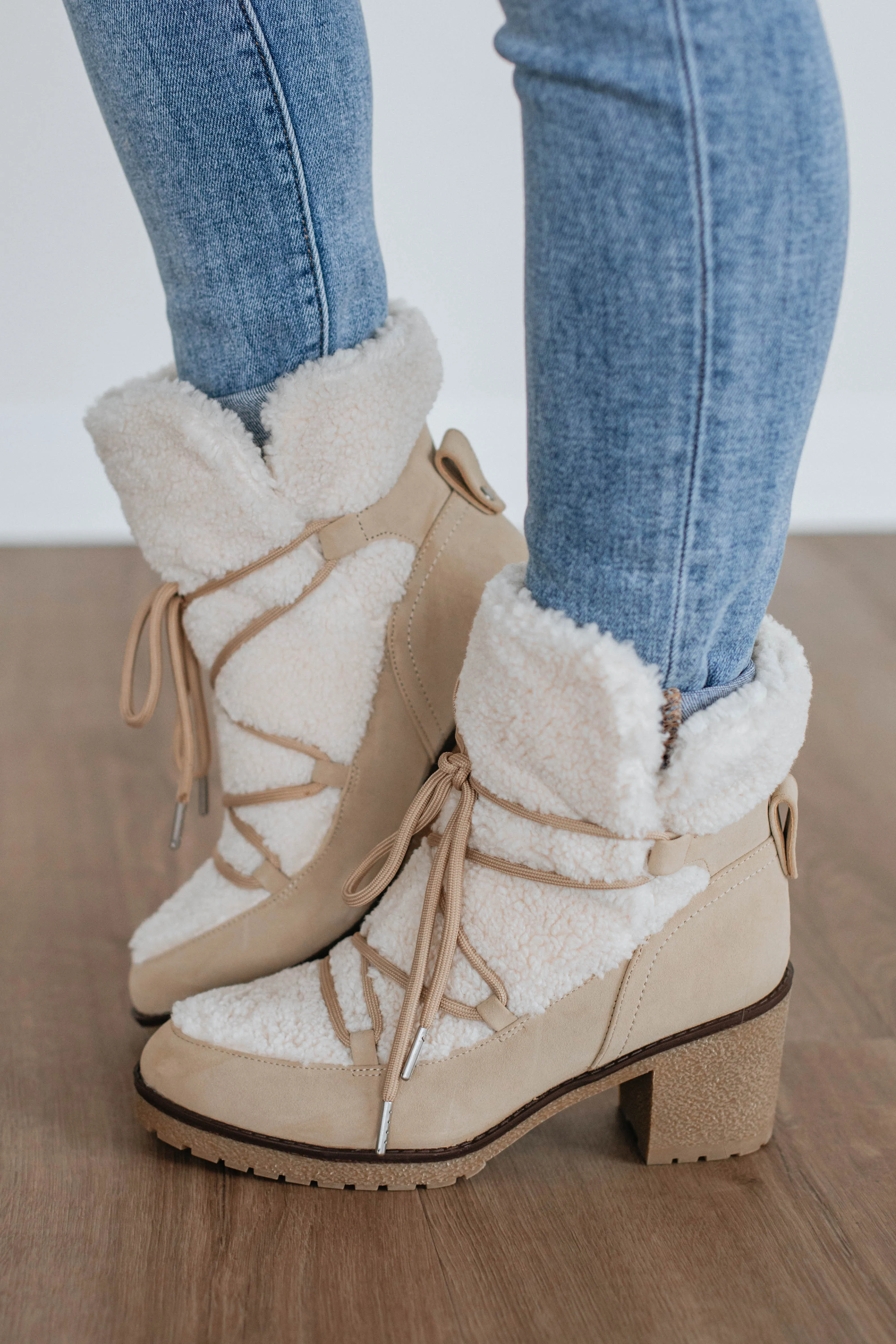 Earth Mood Embracing The Chill Boots - Taupe