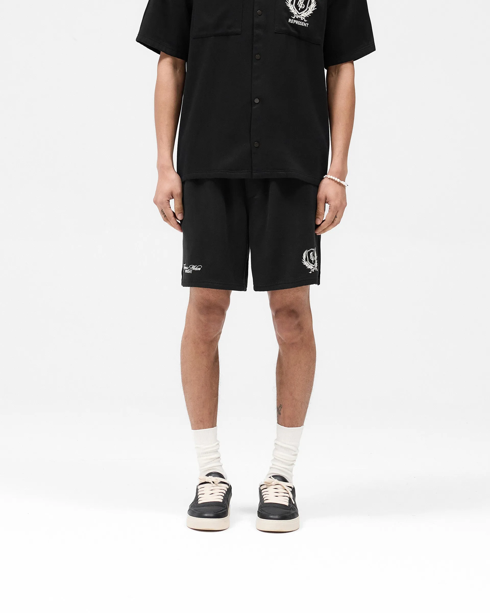 Represent Crest Short - Jet Black Compression Lining Side Pockets