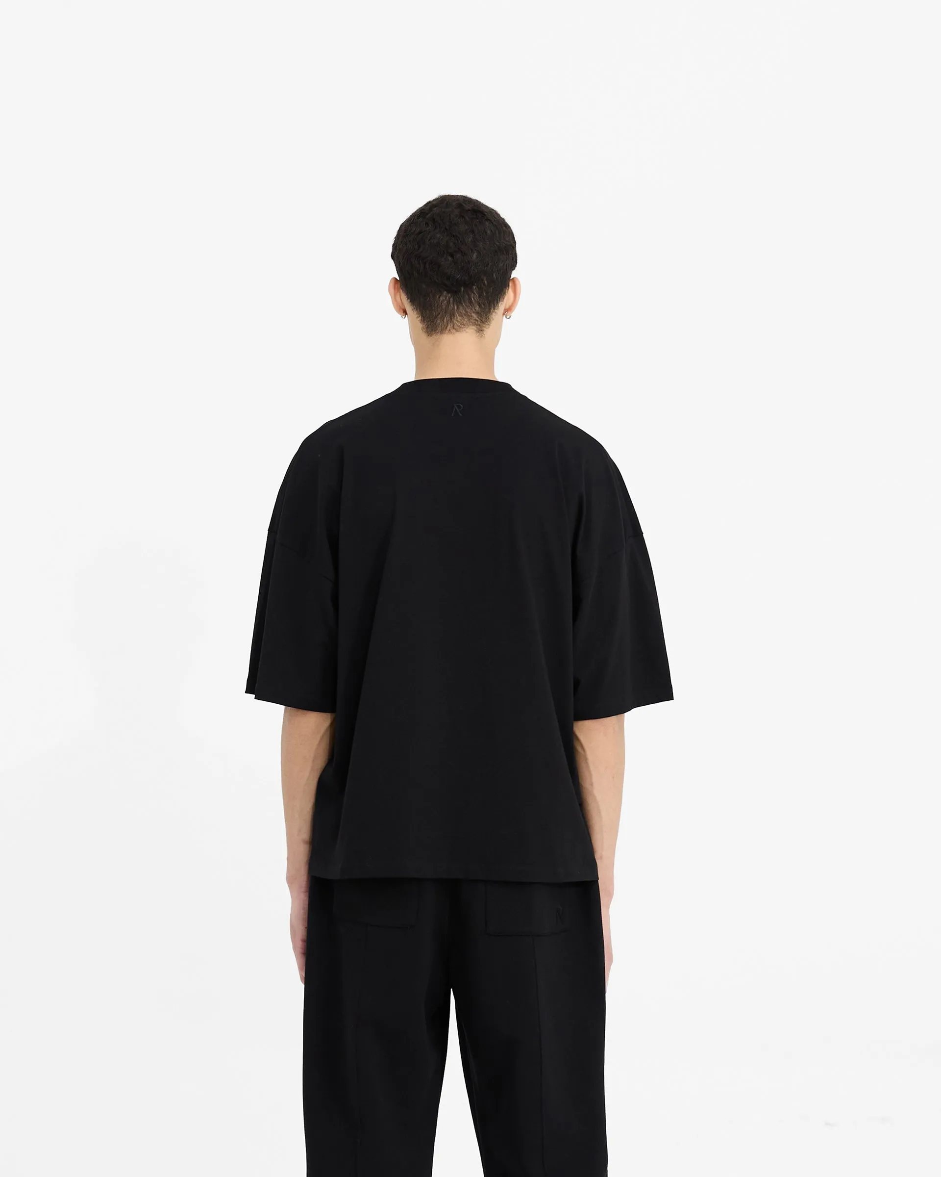 Initial Boxy T-Shirt - Black AntiPillingTreatment