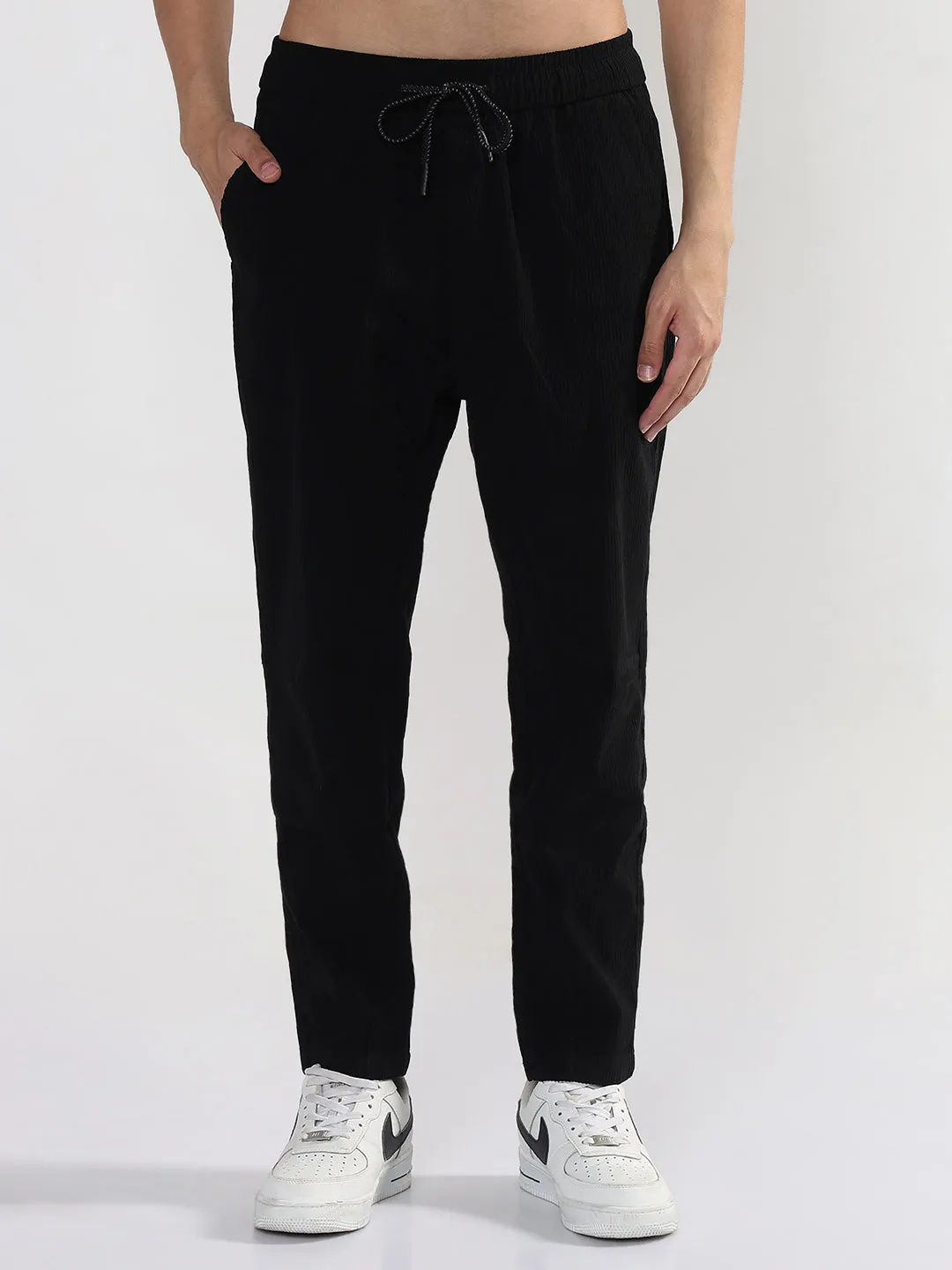 Body shaping Men's Black Corduroy Relaxed Fit Trouser