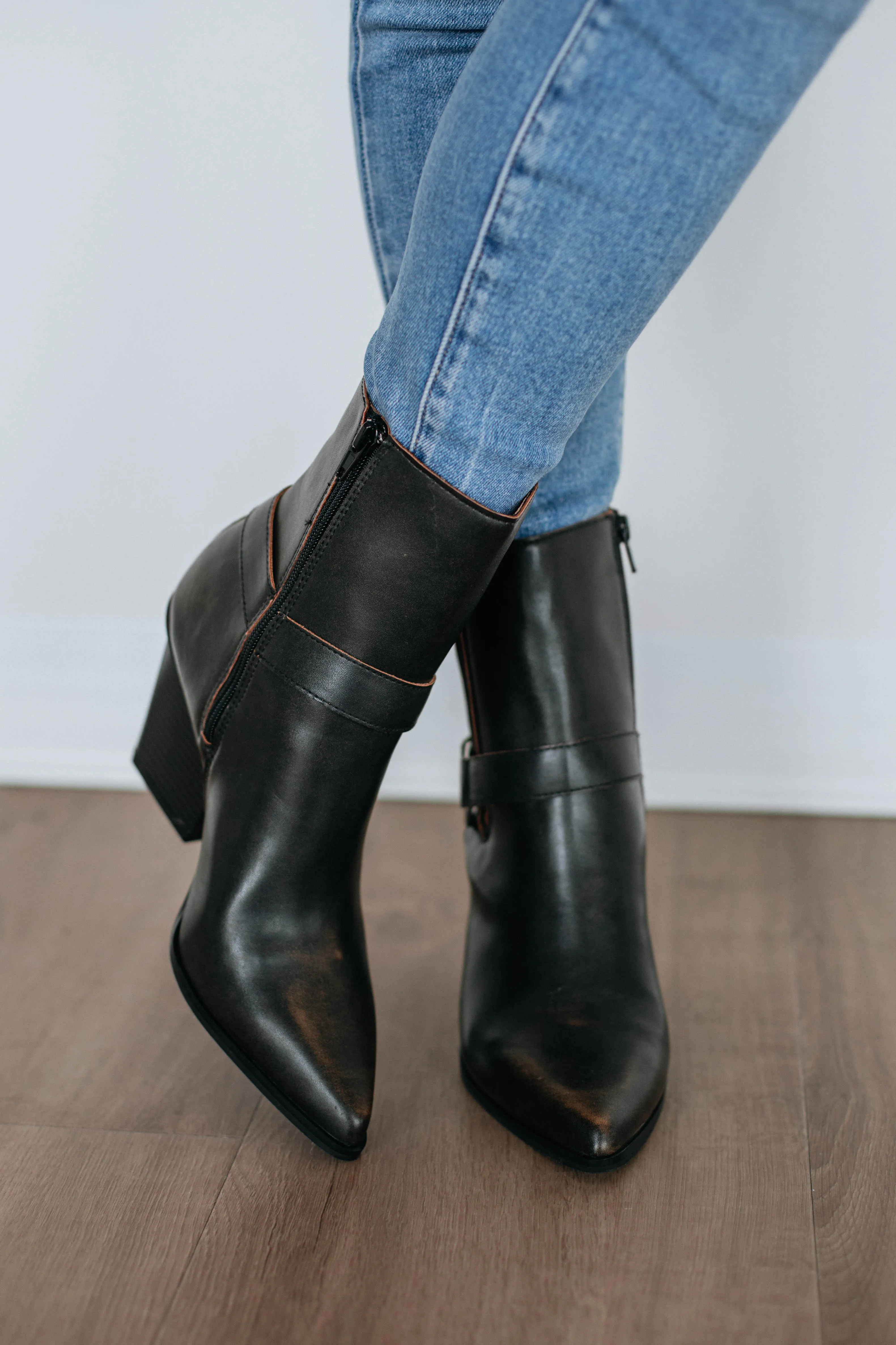 Reckless Attitude Boots - Espresso Trendy Shine Silver