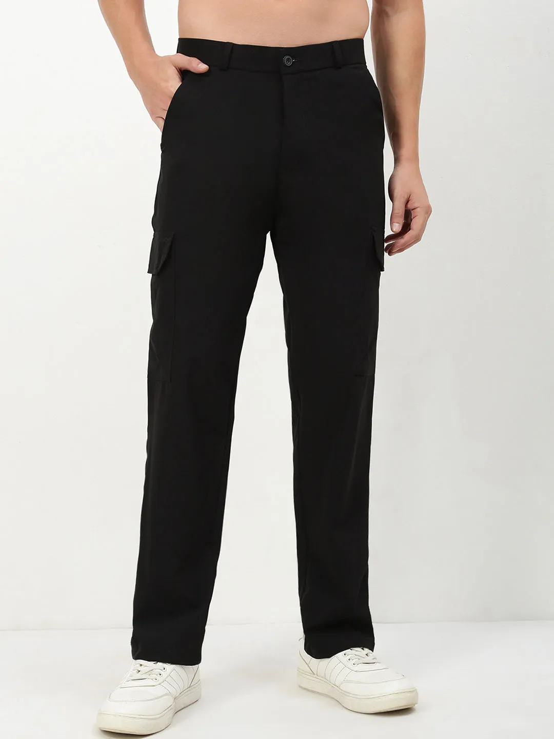 Men's Black Solid Straight Fit Cargos Tough Flex