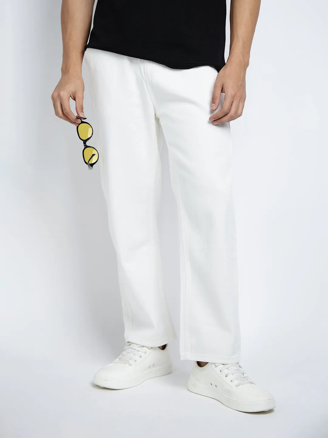 Men's White Relaxed Fit Trousers Perfectly Fit