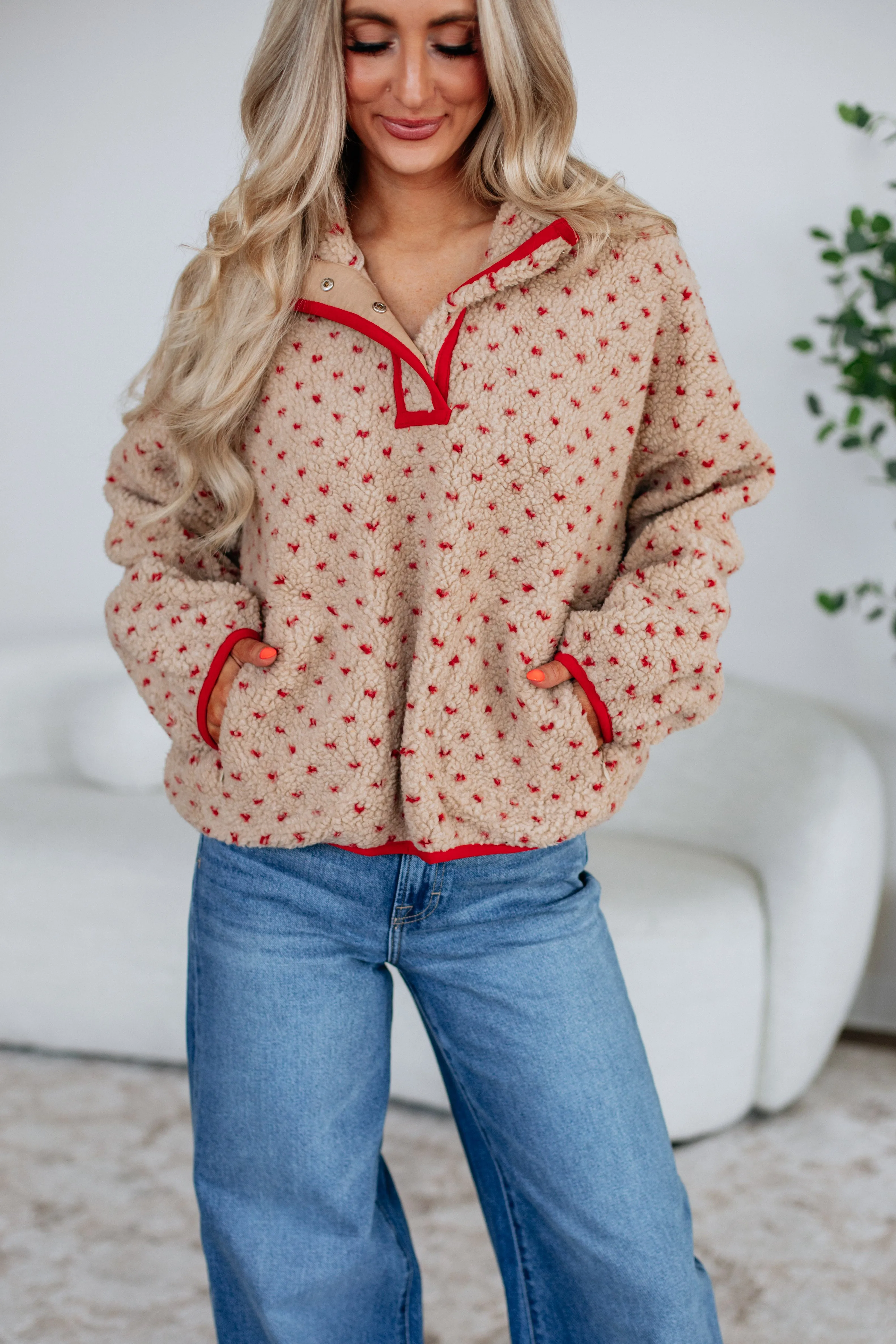 Travel Friendly Taja Sherpa Pullover