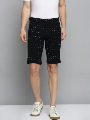 Breathable Performance Fit beach goers Men's Black Geometric Printed Mid Rise Cotton Cambric Chino Shorts