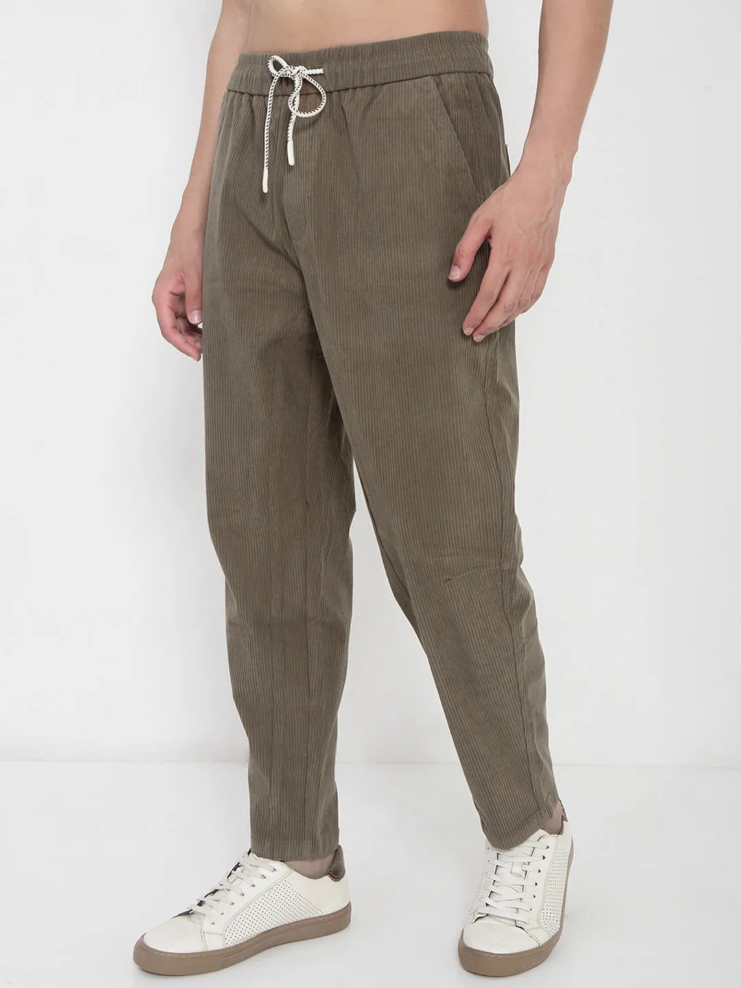 ComfortFit Comfortable Cut Men's Olive Corduroy Relaxed Fit Trousers
