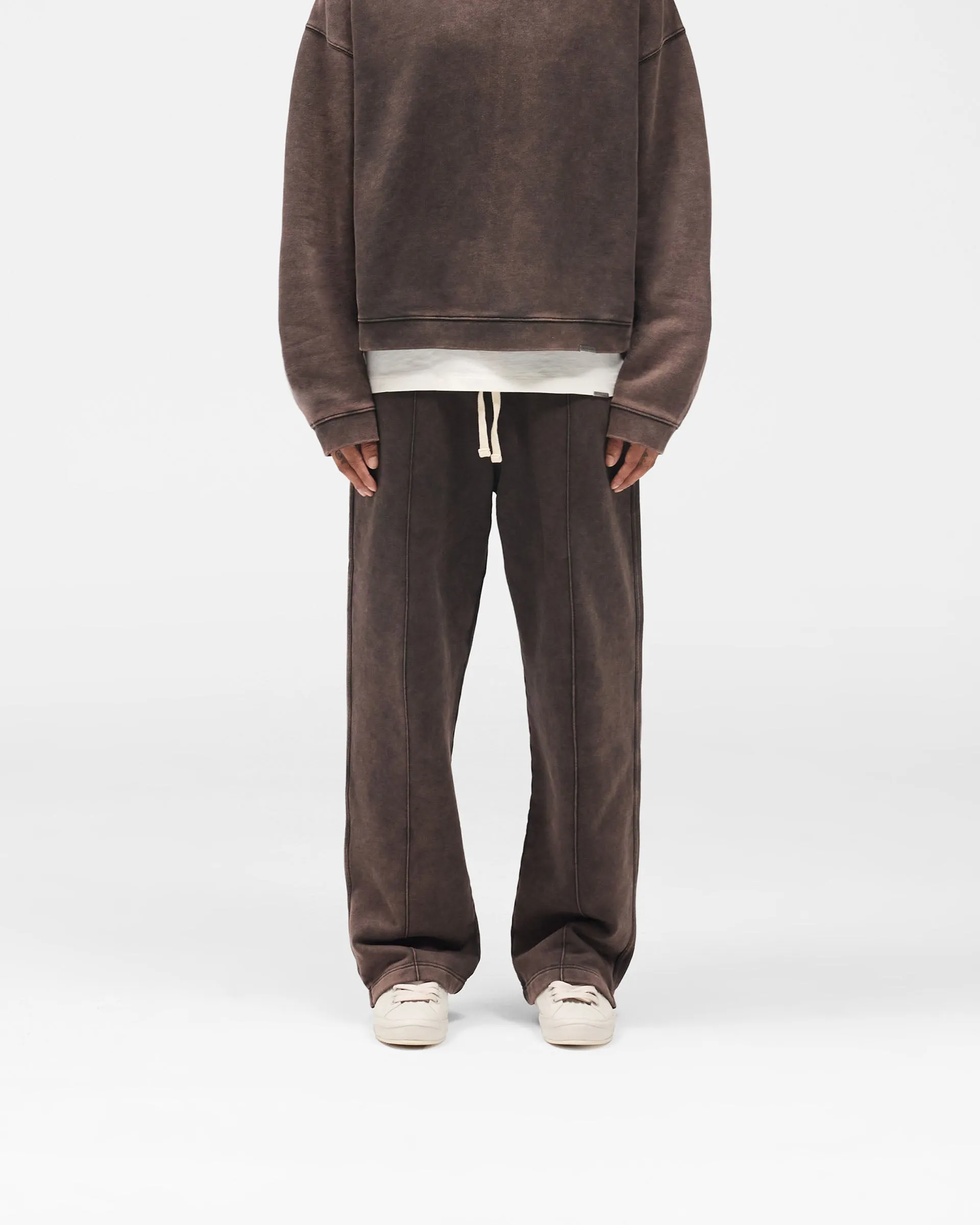 Initial Sweatpants - Coffee Quality Fabric Non-Binding Fit