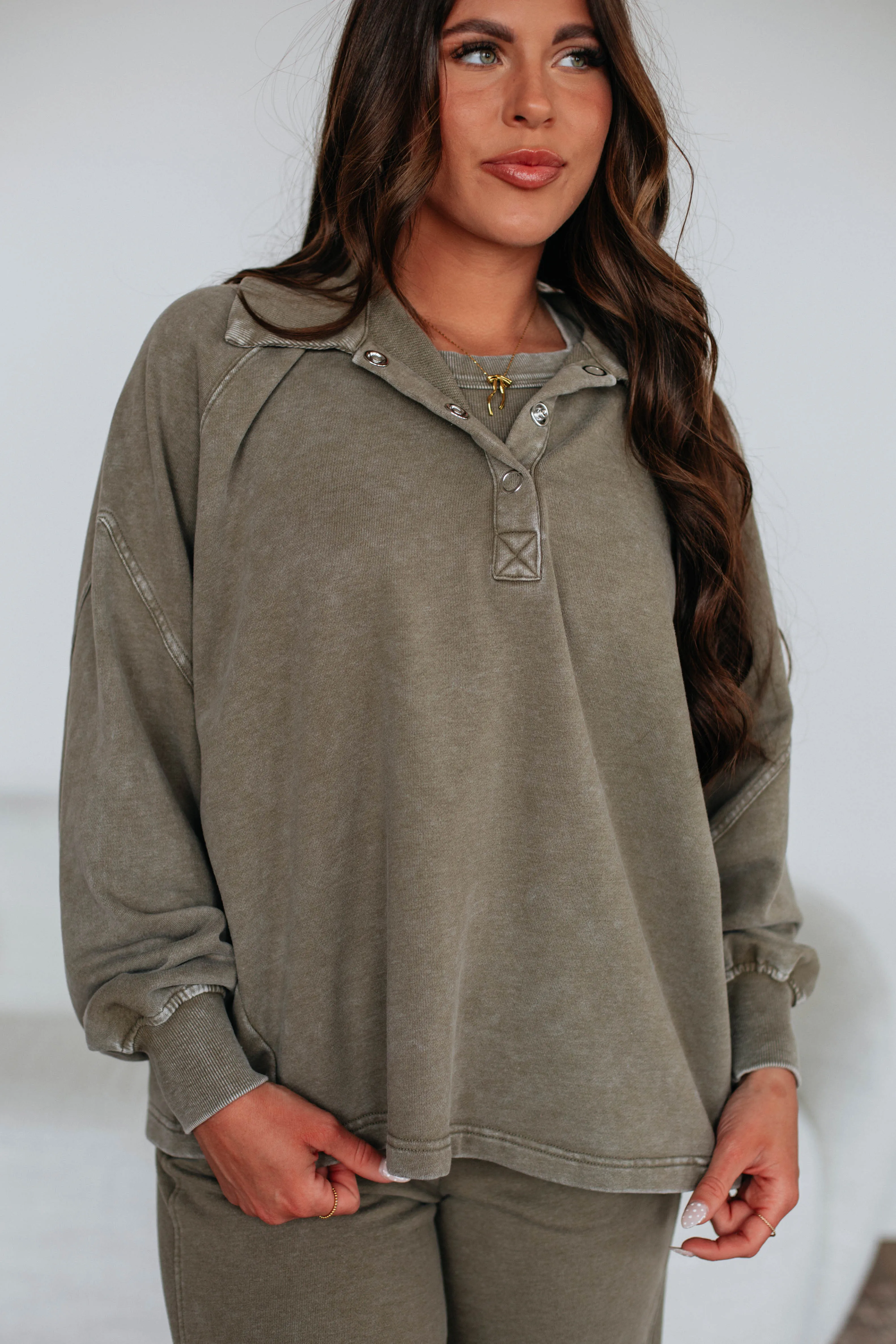 Jyl Washed Pullover - Moss right for formal events Short