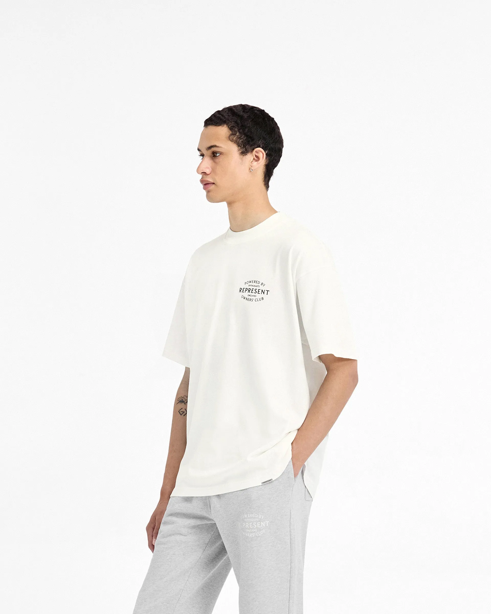 Timeless Piece Daily Comfort Represent Owners Club Stamp T-Shirt - Flat White