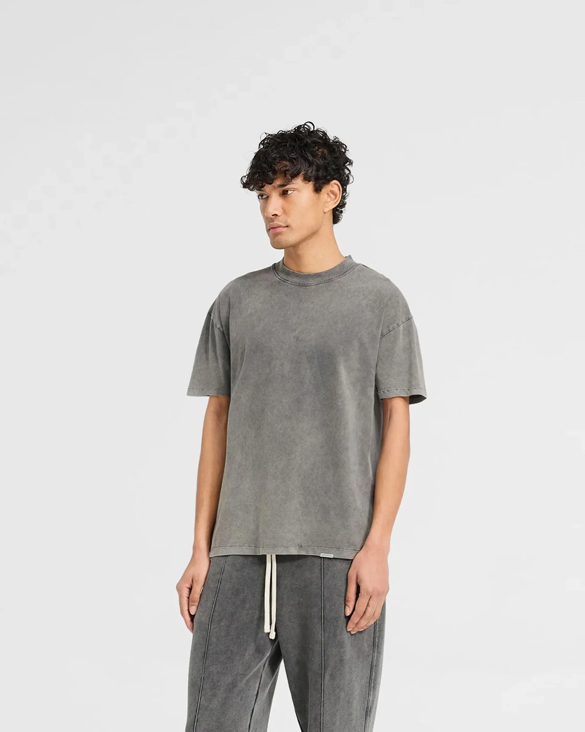 Initial T-Shirt - Vintage Grey Effortless Comfort Design Everyday Casual