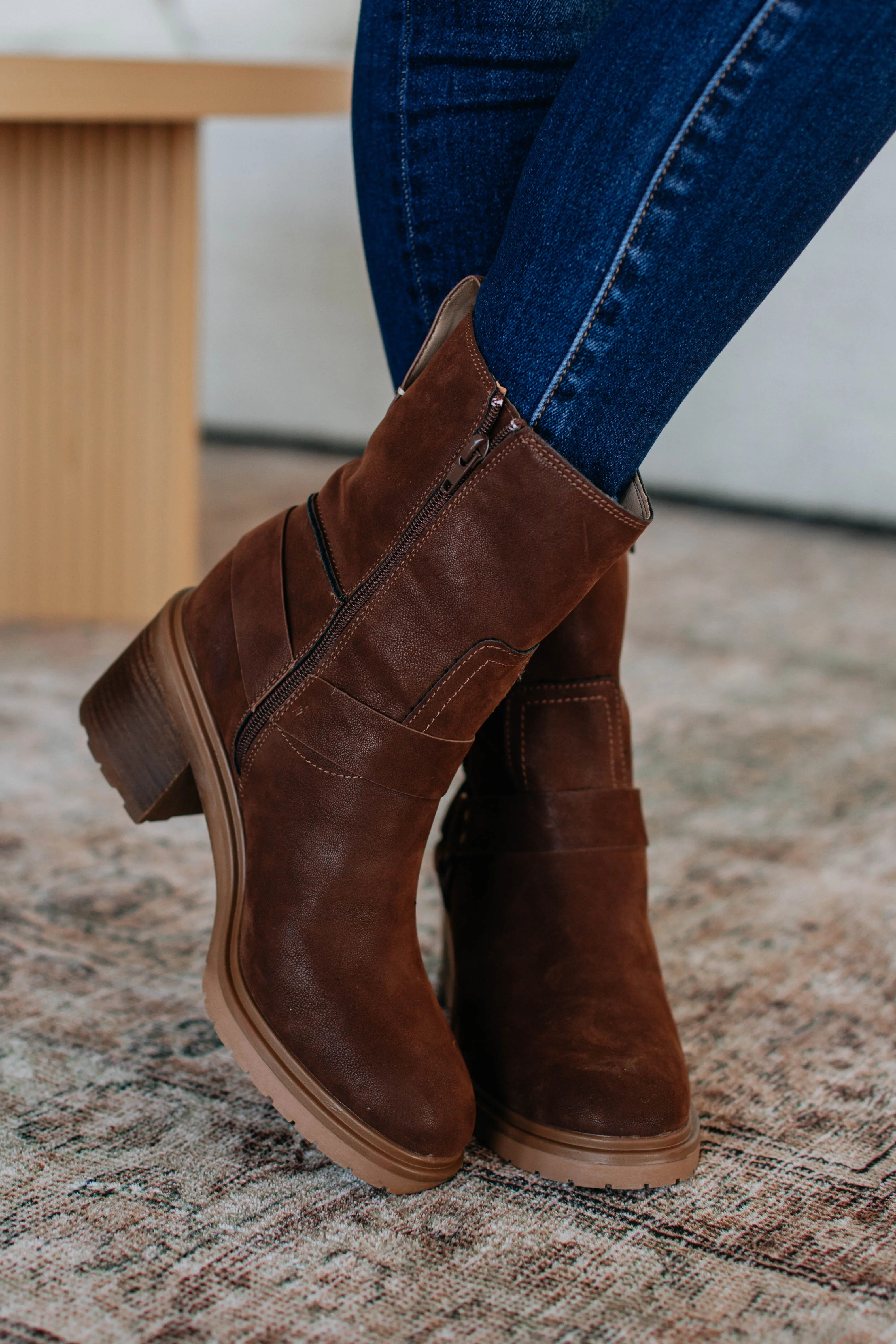 Palm Base Fresh Tone Look No Further Boots