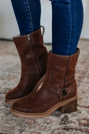 Care Ease Look No Further Boots