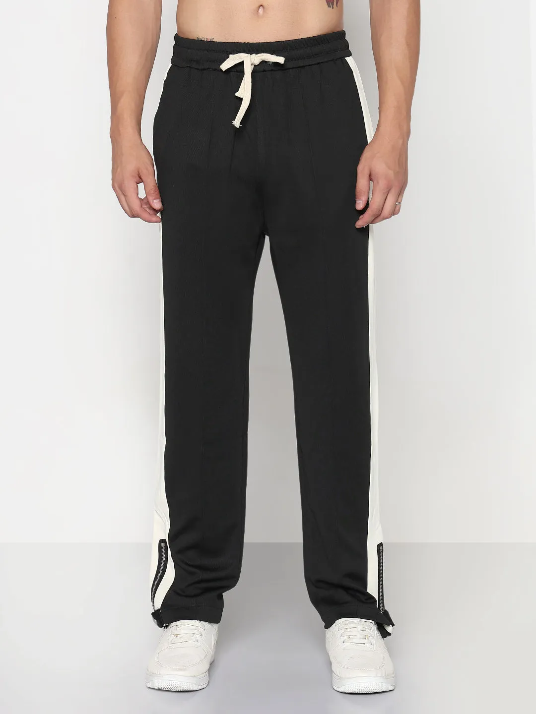 Hygienic Inner Layer Men's Black Athleisure Straight Fit Trouser with Zipper Detail