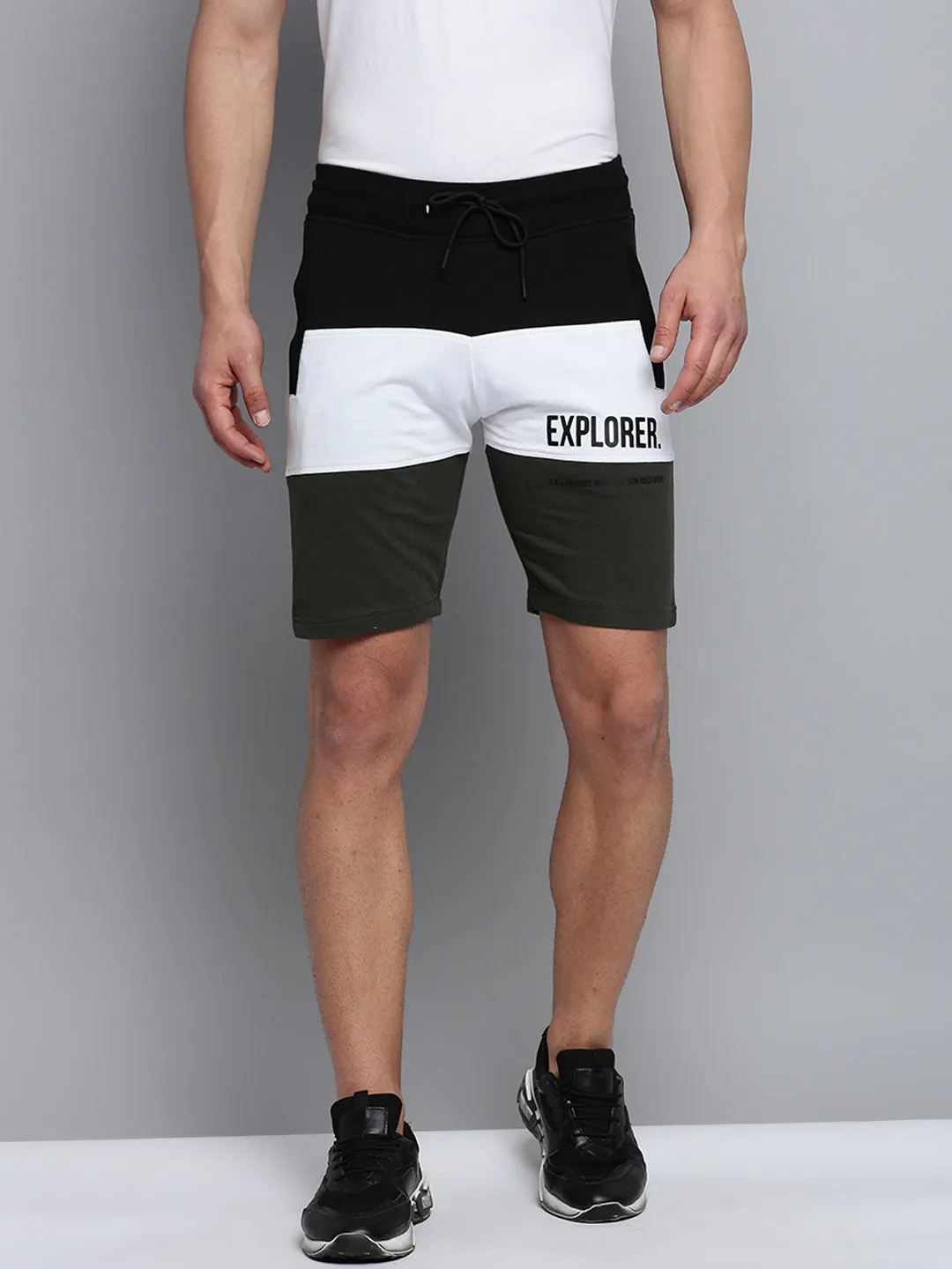 Men's Black Colour blocked Cotton Mid-Rise Sports Shorts Multi Directional Flex
