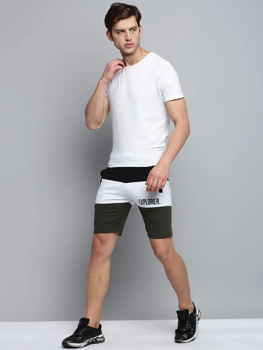 Men's Black Colour blocked Cotton Mid-Rise Sports Shorts Comfortable Movement