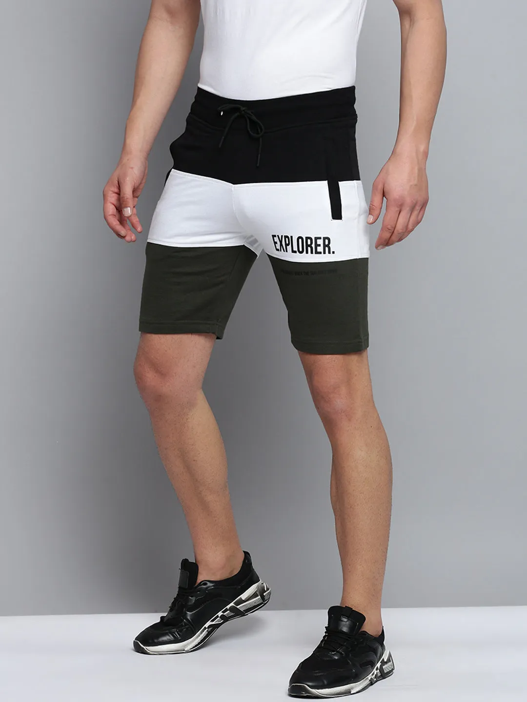 Men's Black Colour blocked Cotton Mid-Rise Sports Shorts Hypoallergenic Textile