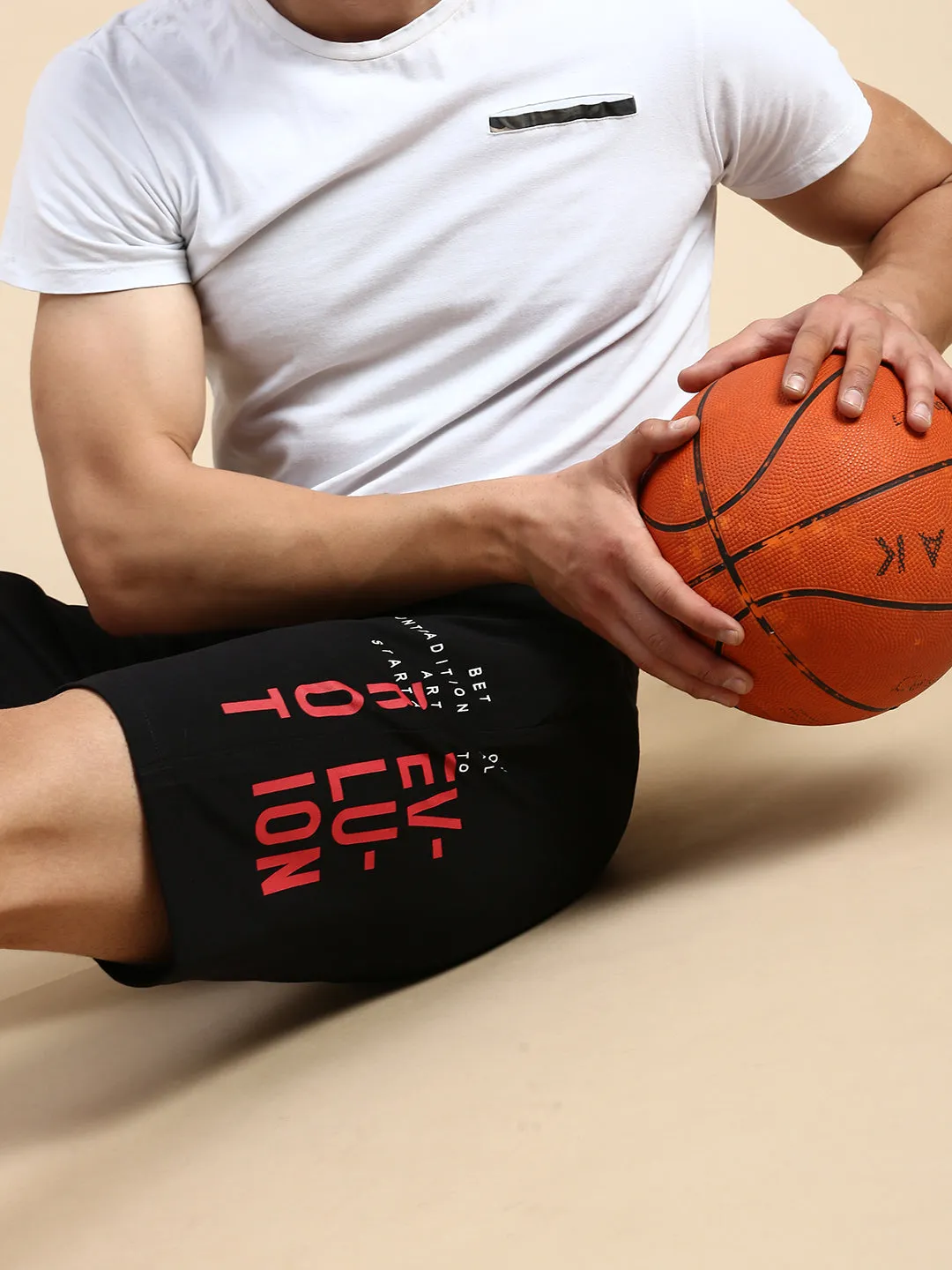 Men's Black Mid Rise Sports Shorts Anti Slip Grip Technology Airy Feel