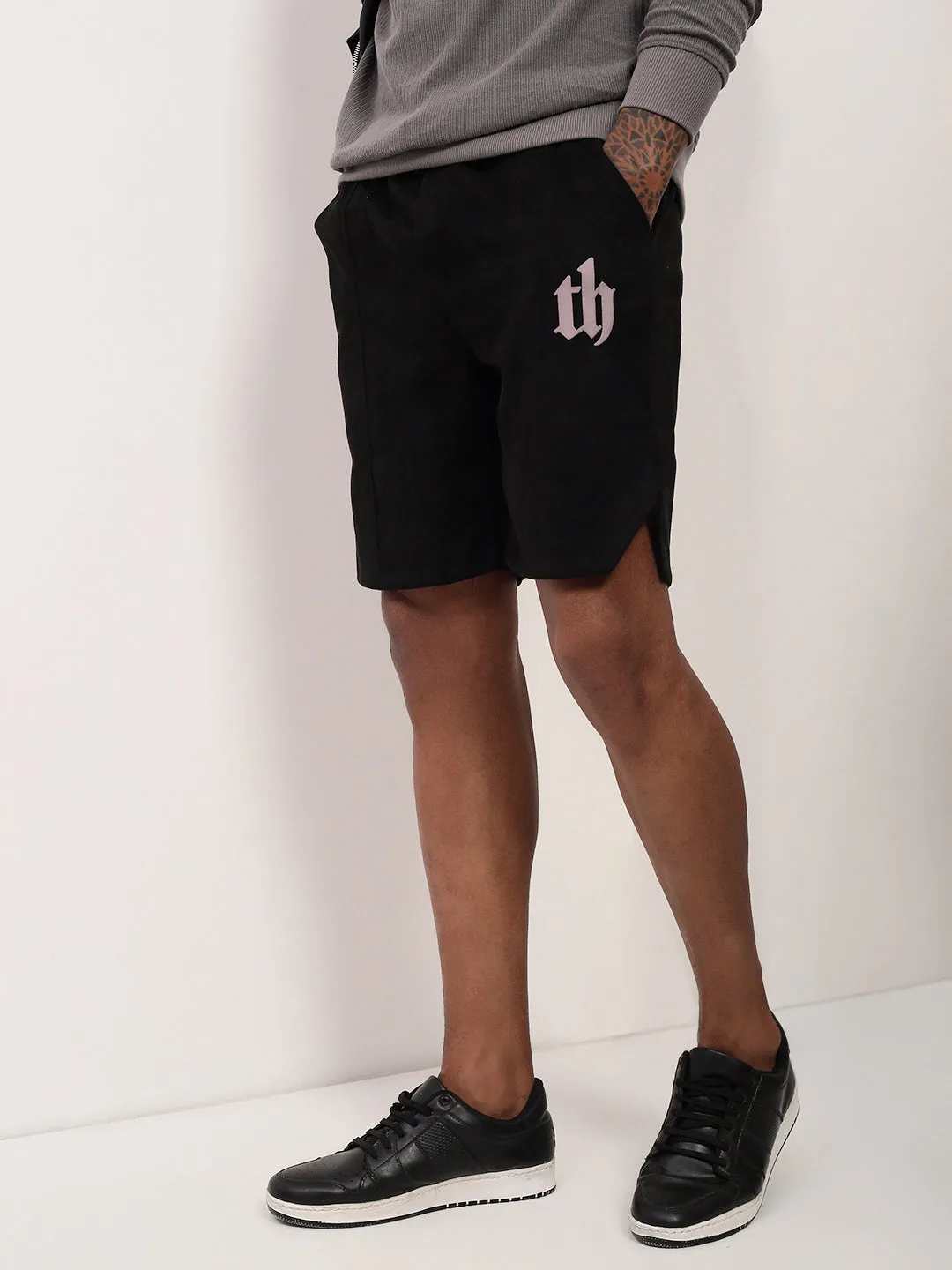 Versatile Comfort Men's Black Regular Fit Solid Shorts