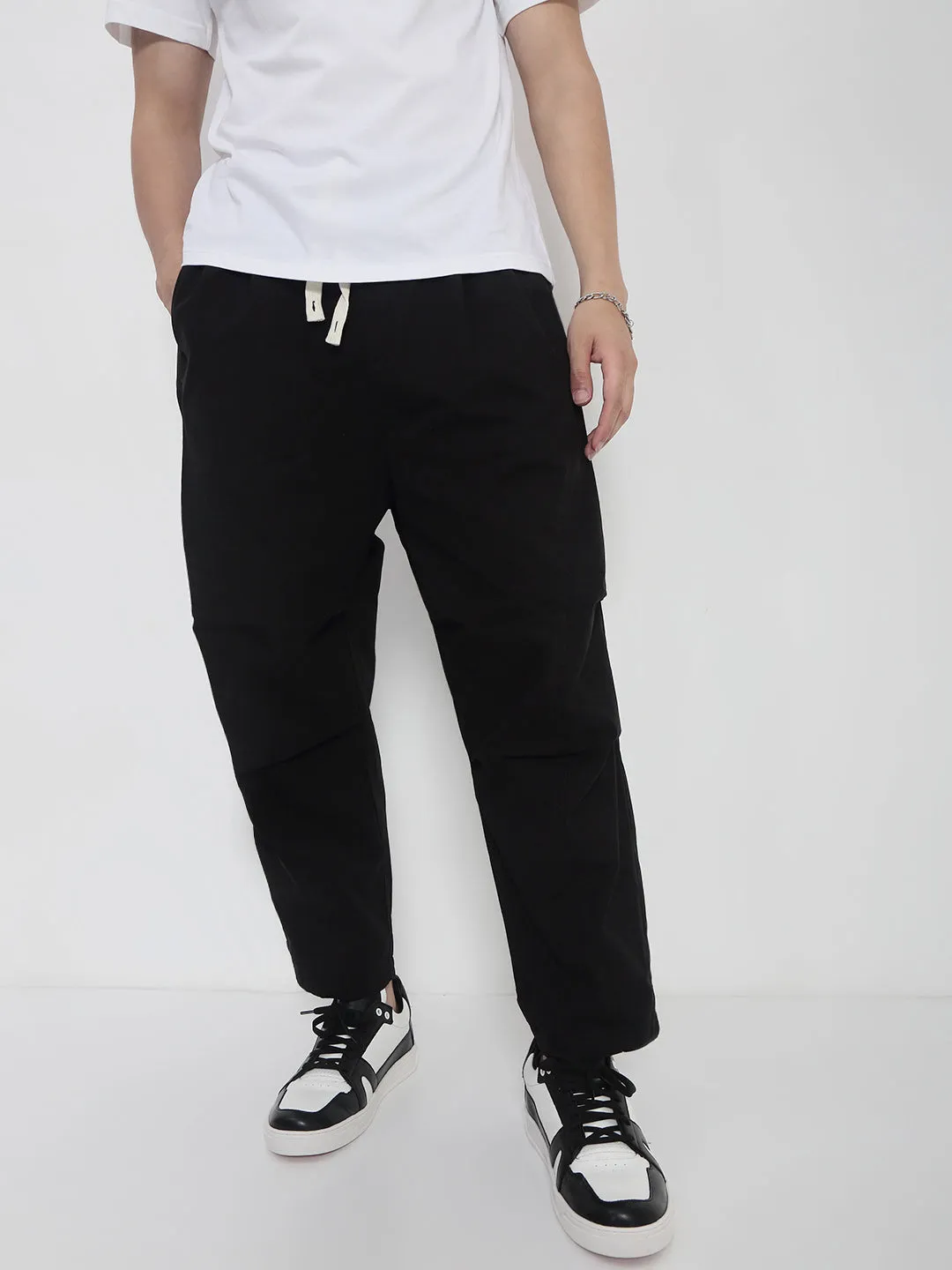 Eco Friendly Dye Process Men's Black Relaxed Fit Korean Trousers