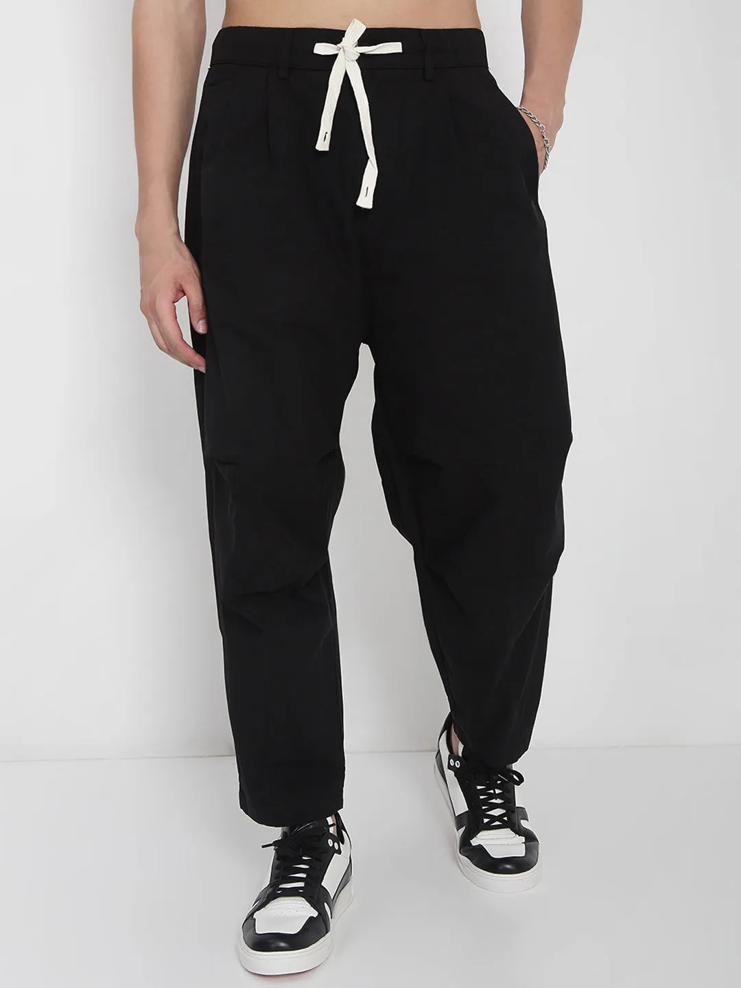 Breathable mesh design Stretchable Wear Men's Black Relaxed Fit Korean Trousers