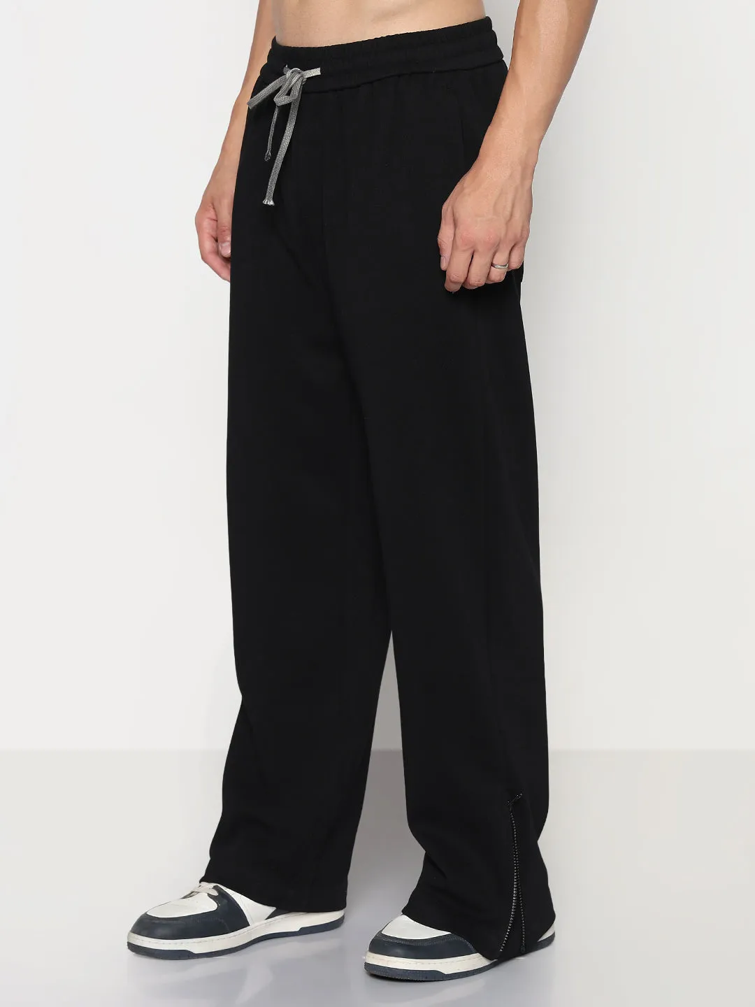 Men's Black Relaxed Fit Trouser Cold Weather Wear Movement Fit