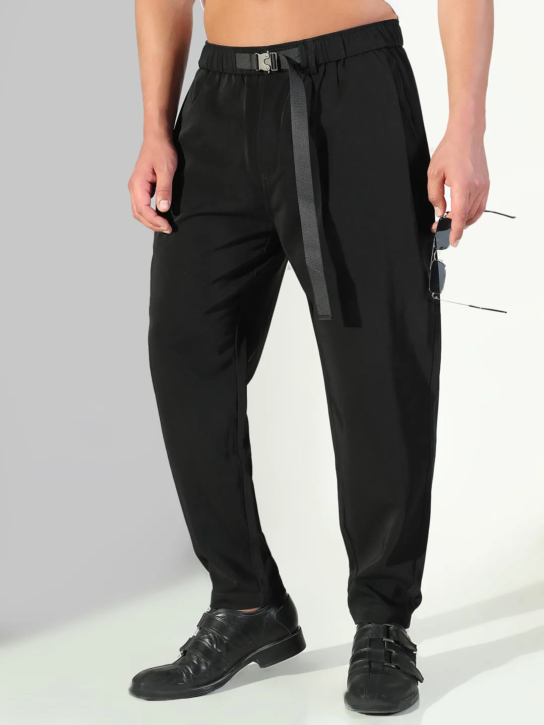 Modern Design Versatile Design Men's Black Solid Trousers