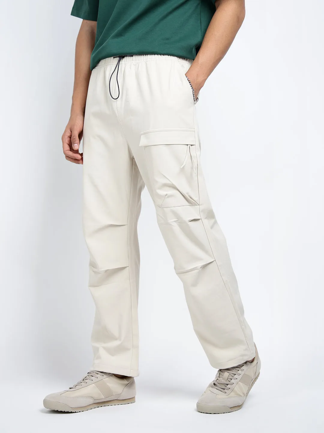ReinforcedSeams Wrinkle Resistant Finish Men's Cream Relaxed Fit Cargo Trousers