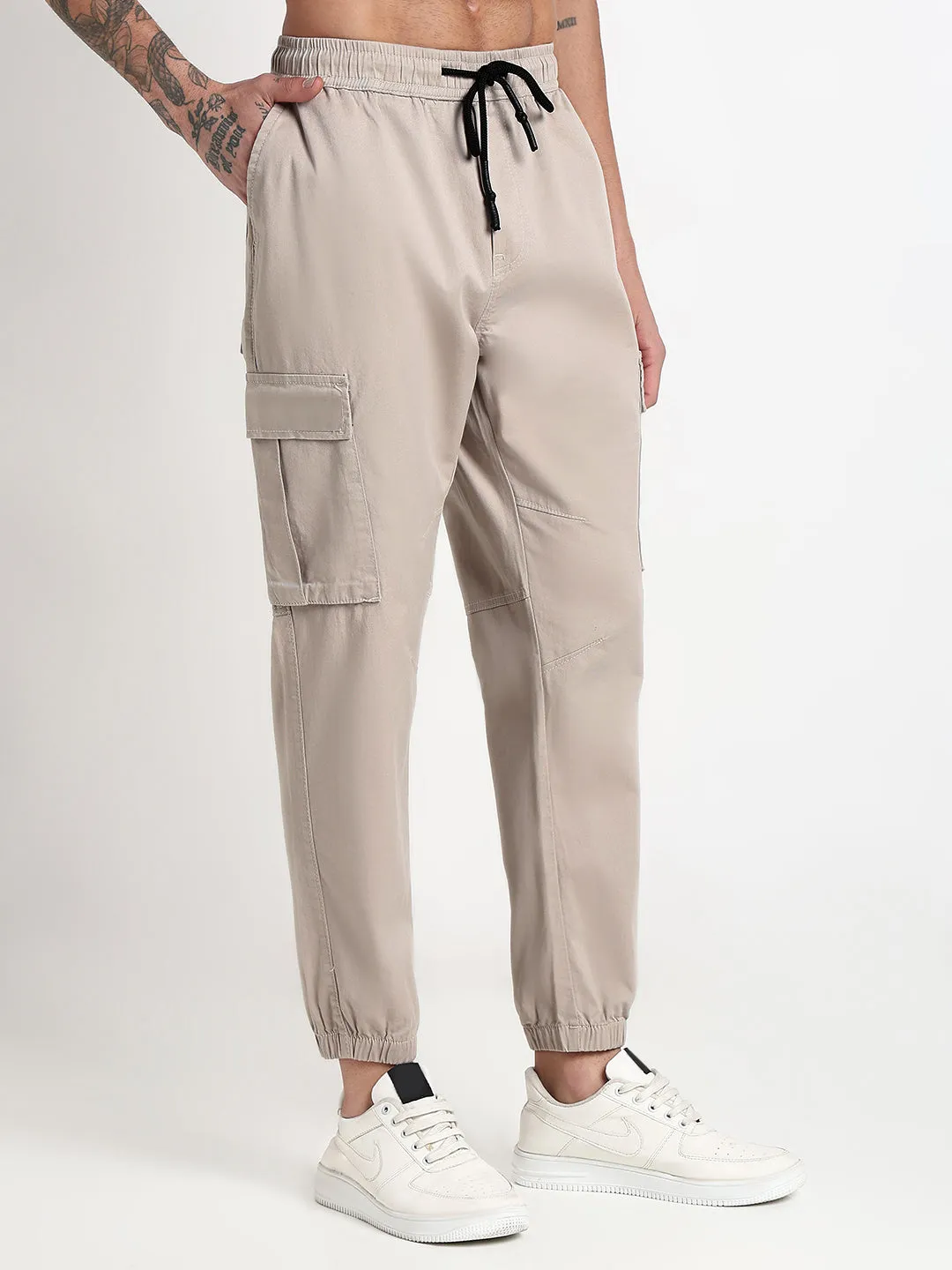 Men's Cream Solid Cargo Joggers QuickDryTechnology