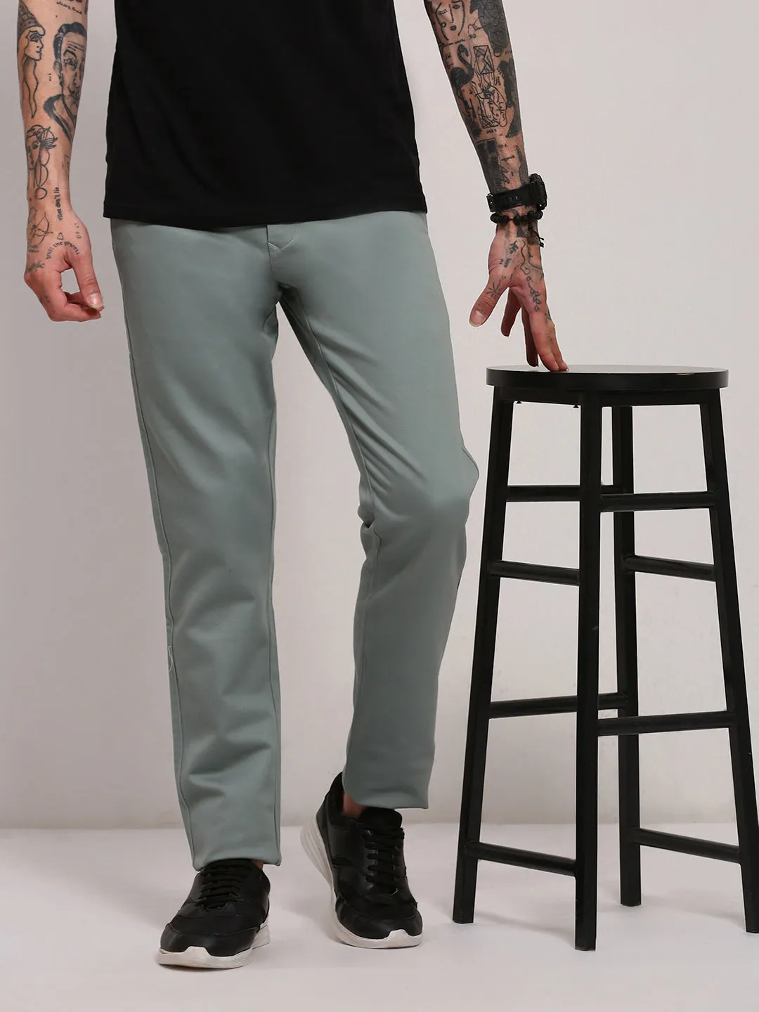 Men's Green Solid Flat-Front Trousers Wind Resistance