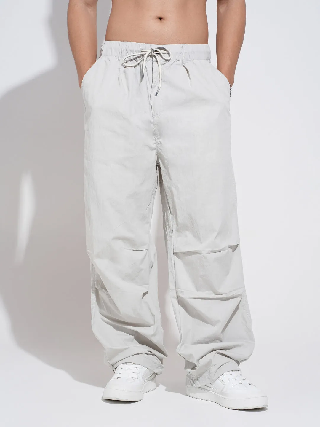 Men's Grey Loose Fit Parachute Trousers smooth zipper