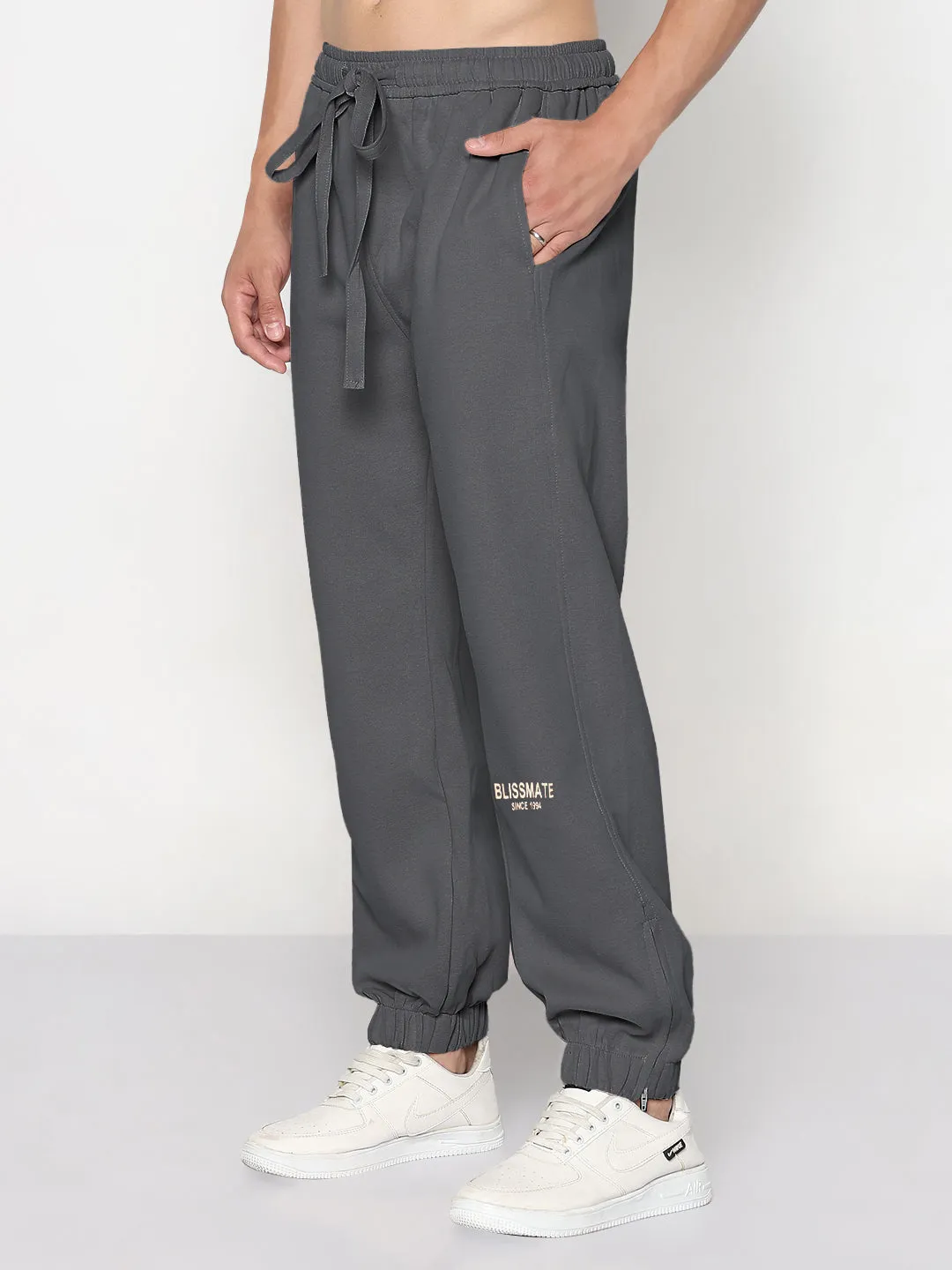 MultiPocketSystem Non Bulk Men's Grey Relaxed Fit Joggers