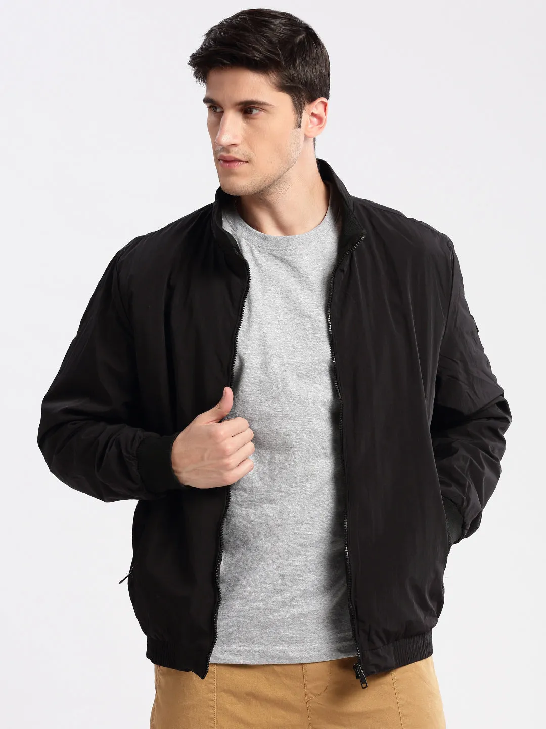 Durable Water Repellent Finish Seamless Edge Finishing Men's Mock Collar Black Slim-Fit Bomber Jacket