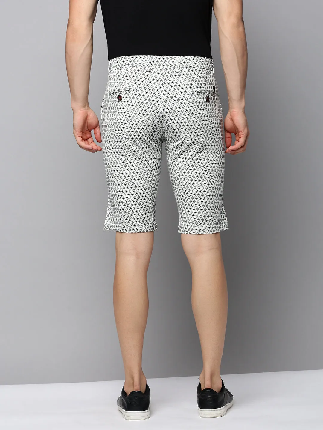 Men's Off White Regular Fit Printed Cotton Shorts Roomy Waist