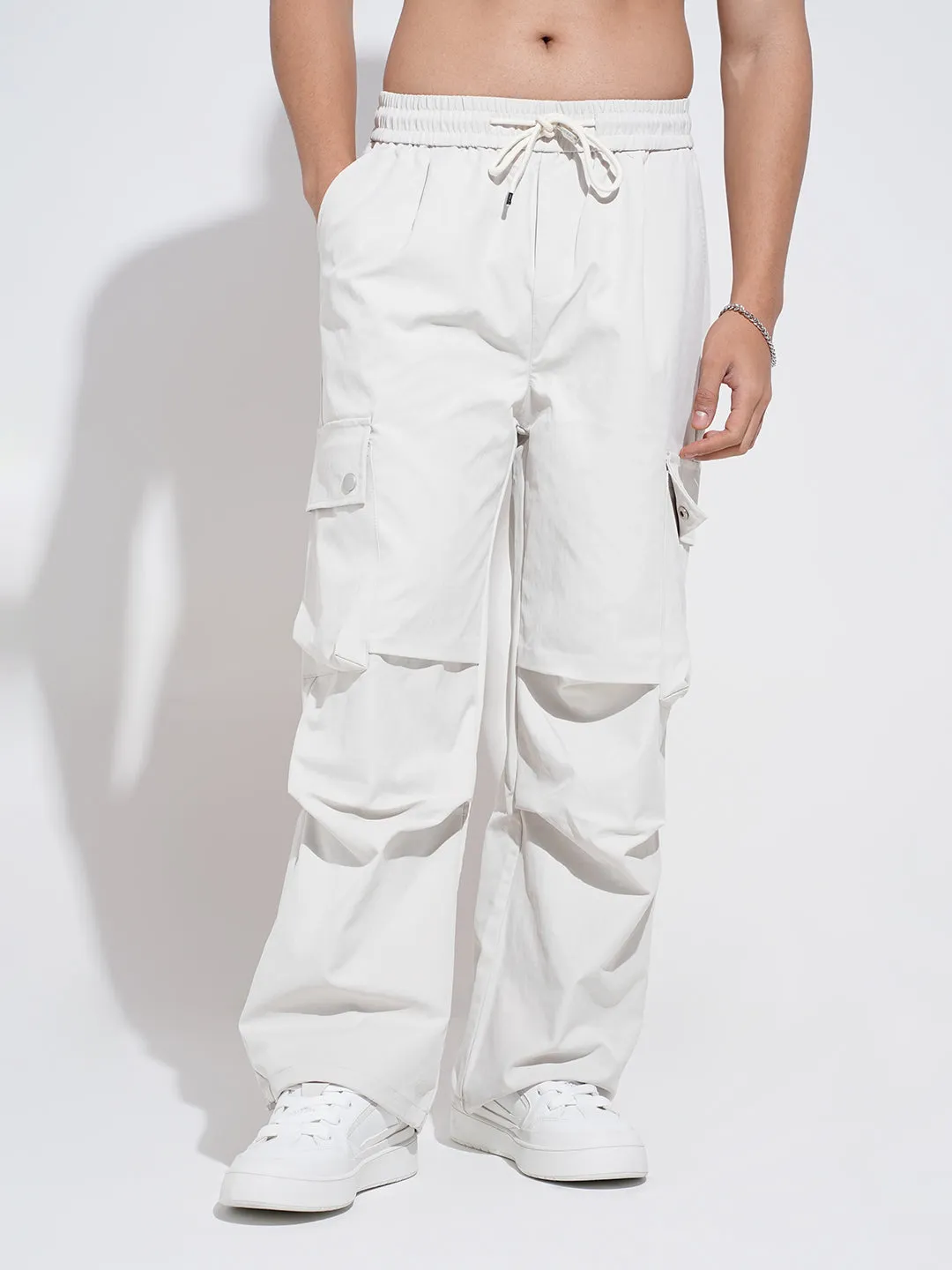 Chill Ready Utility Pockets Men's Off White Relaxed Fit Cargo Trousers