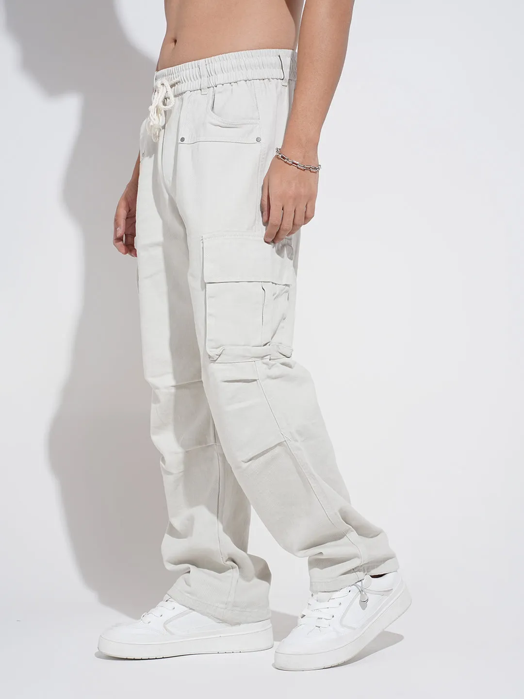 Relaxed Lines FlexibleMobilityDesign Men's Off White Relaxed Fit Cargo Trousers