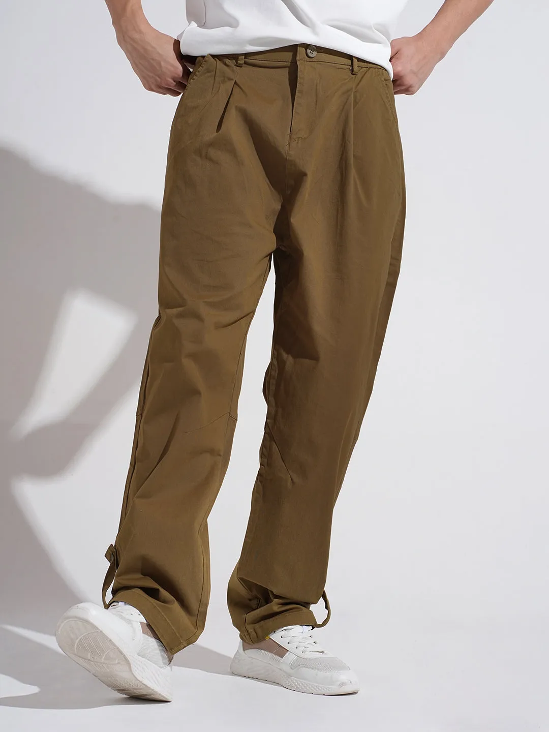 Men's Olive Relaxed Fit Trousers Wrinklefree FlexibleStretchWeave