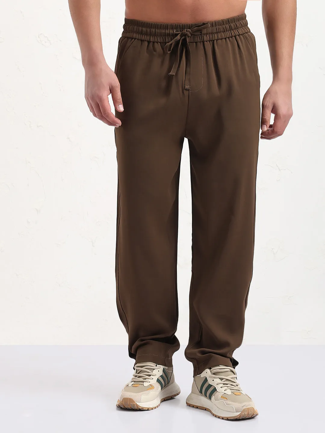 Men's Olive Solid Tapered Fit Trousers Sport Friendly