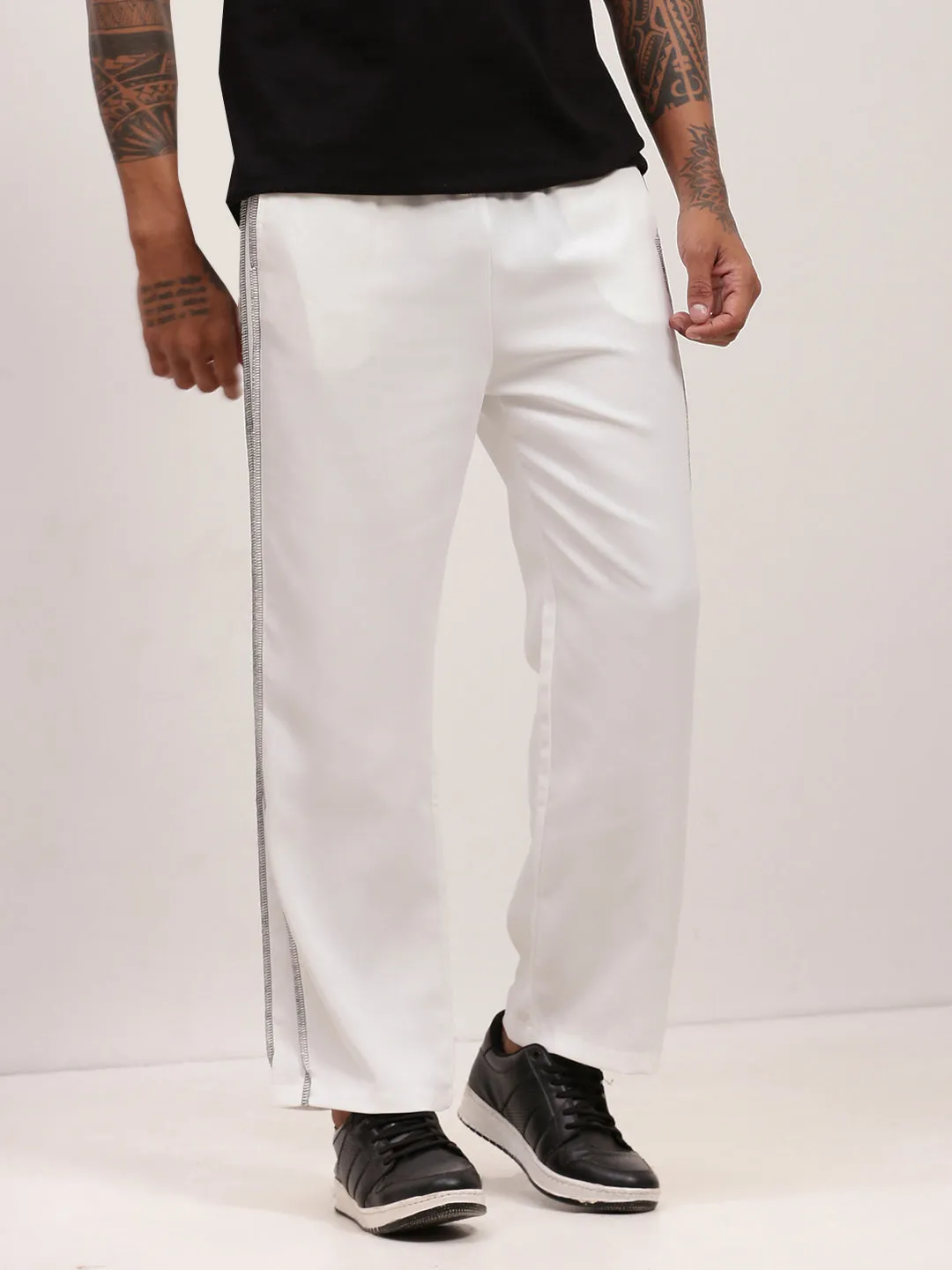Non Iron Technology Sleek Fit Men's White Straight Fit Low-Rise Trousers